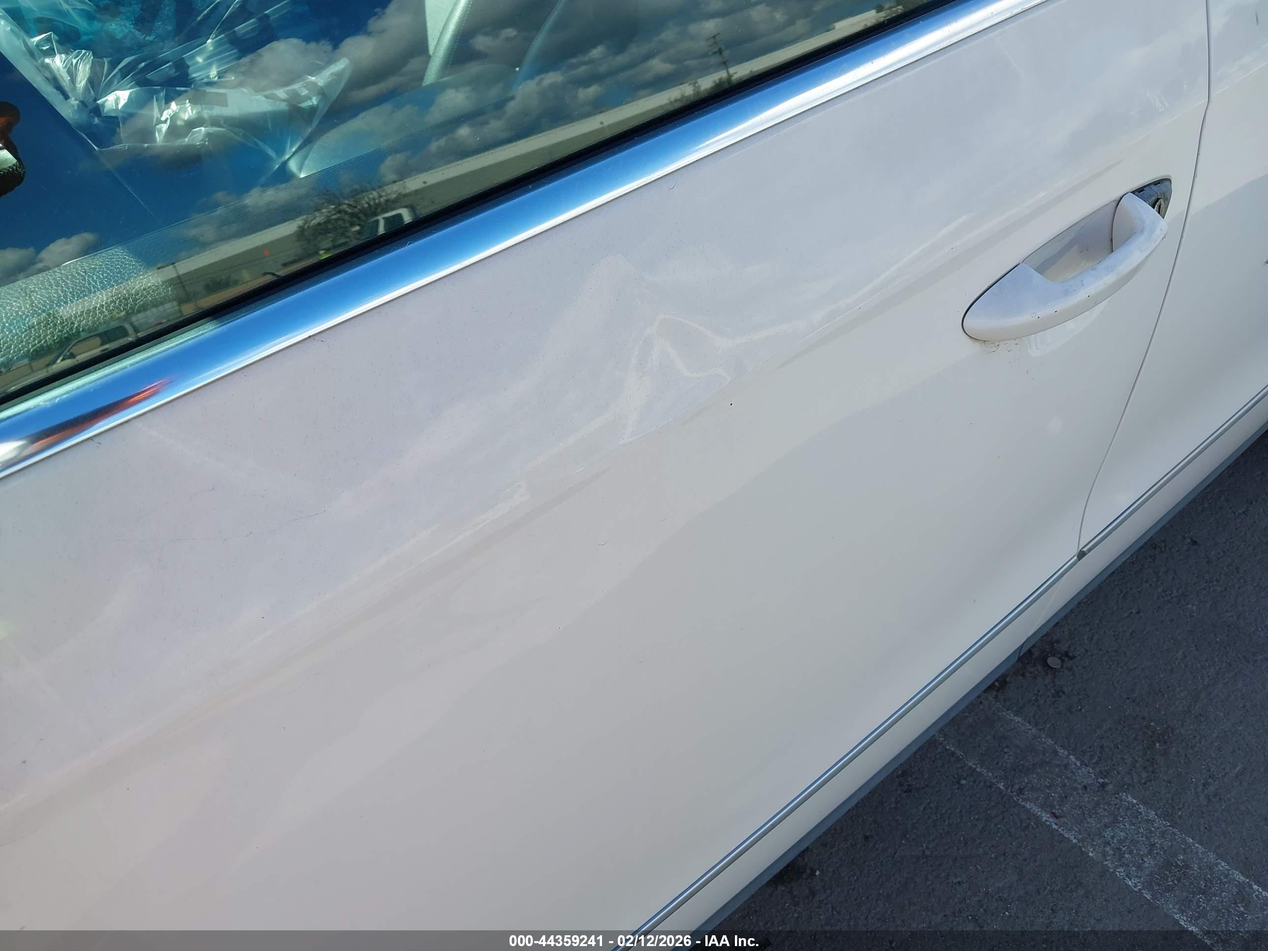 VOLKSWAGEN PASSAT image 6