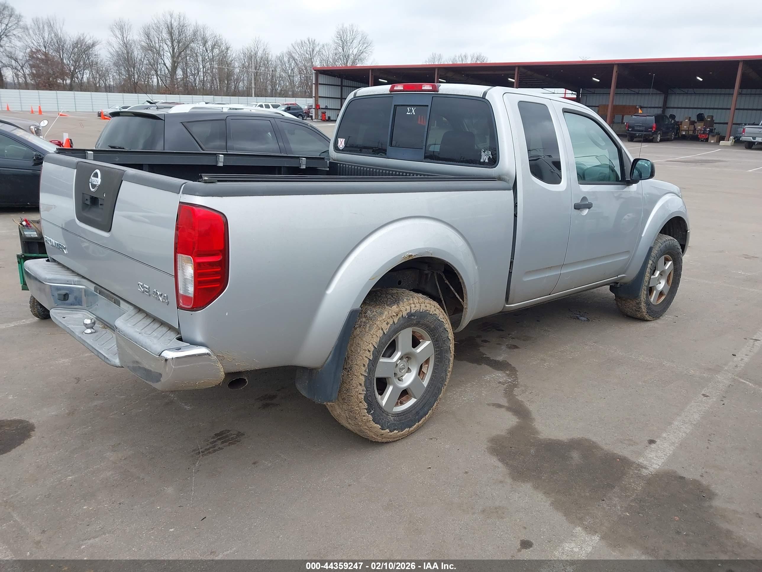 NISSAN FRONTIER image 4