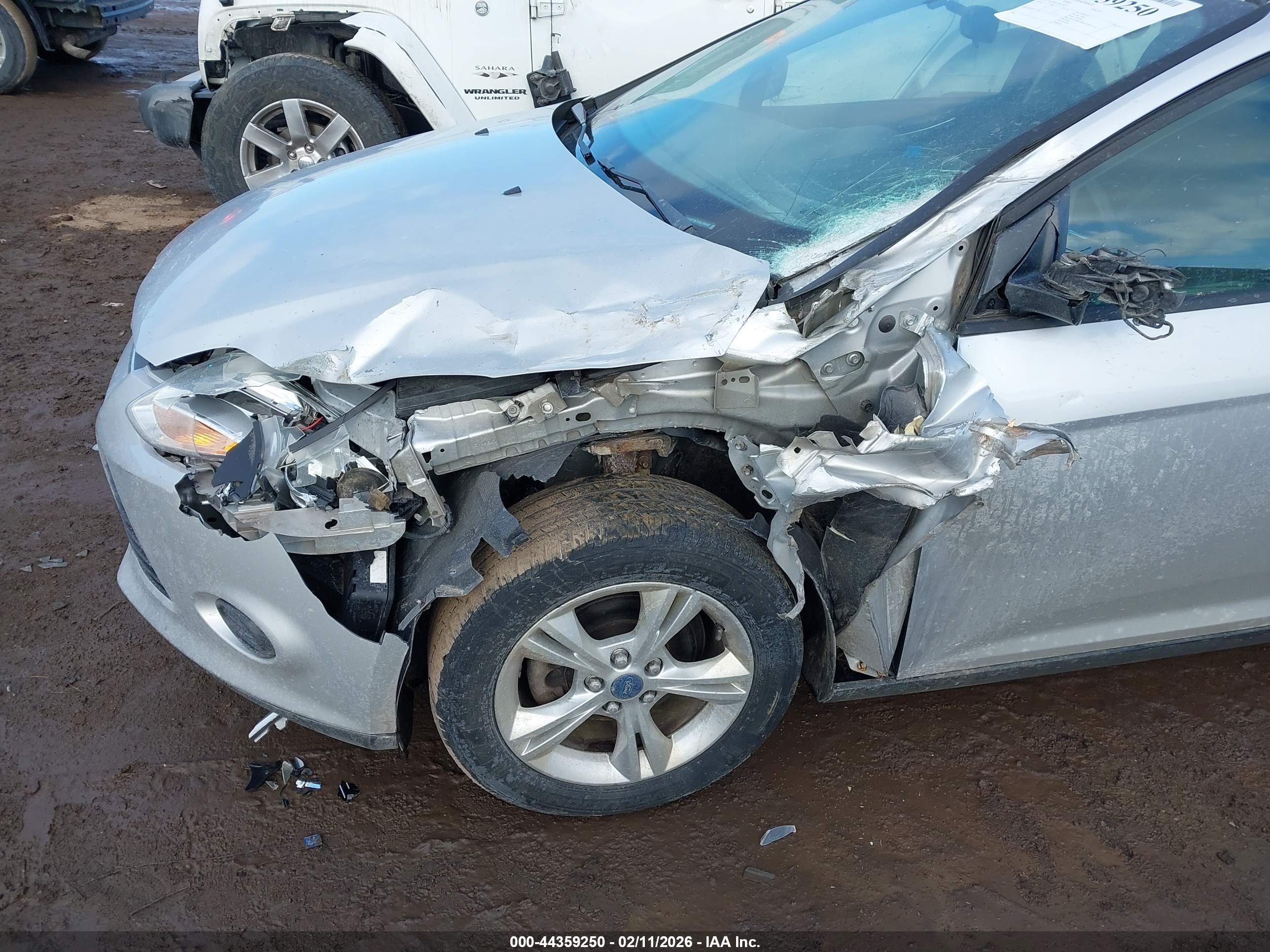 FORD FOCUS image 6