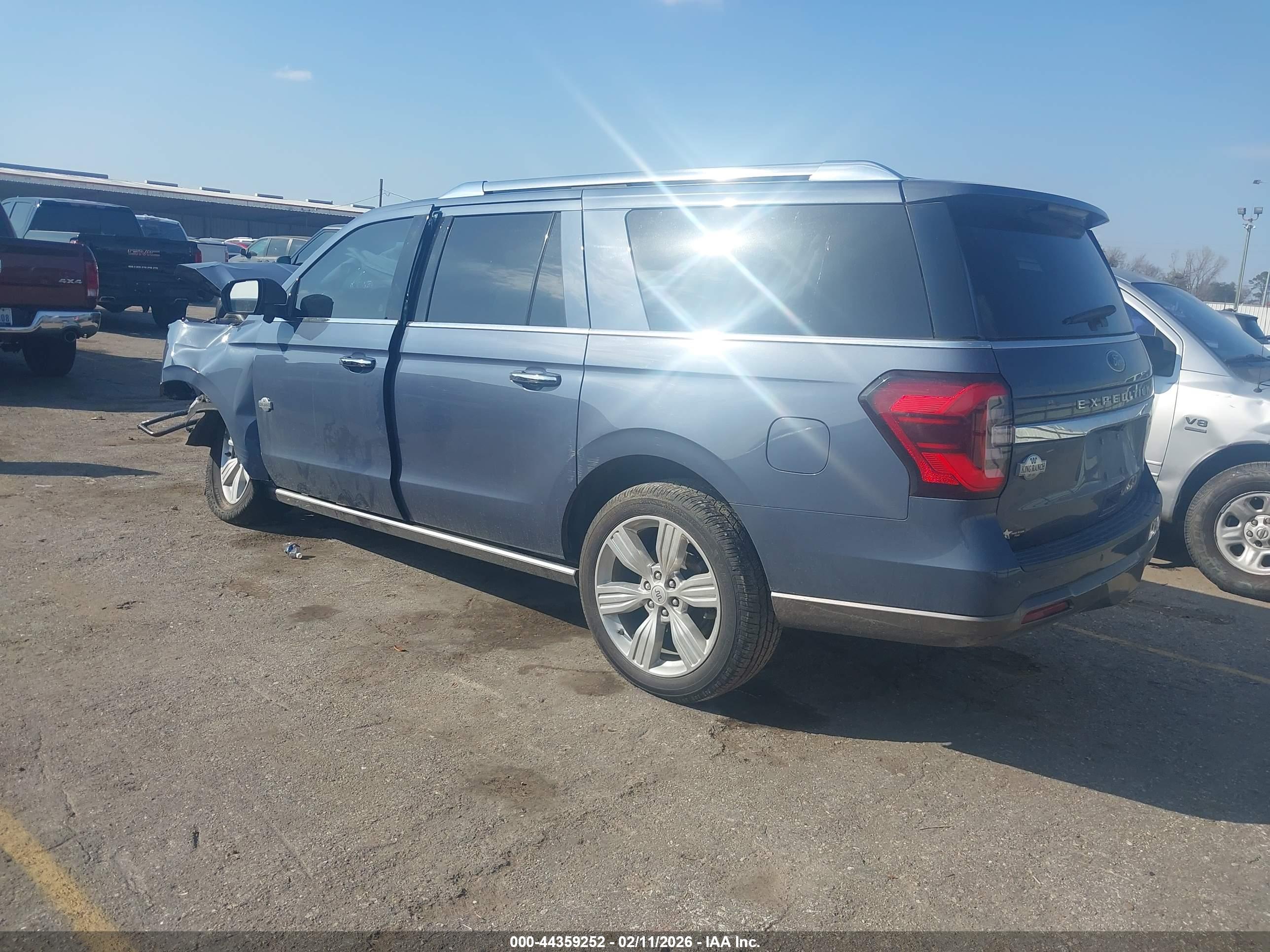 FORD EXPEDITION image 3