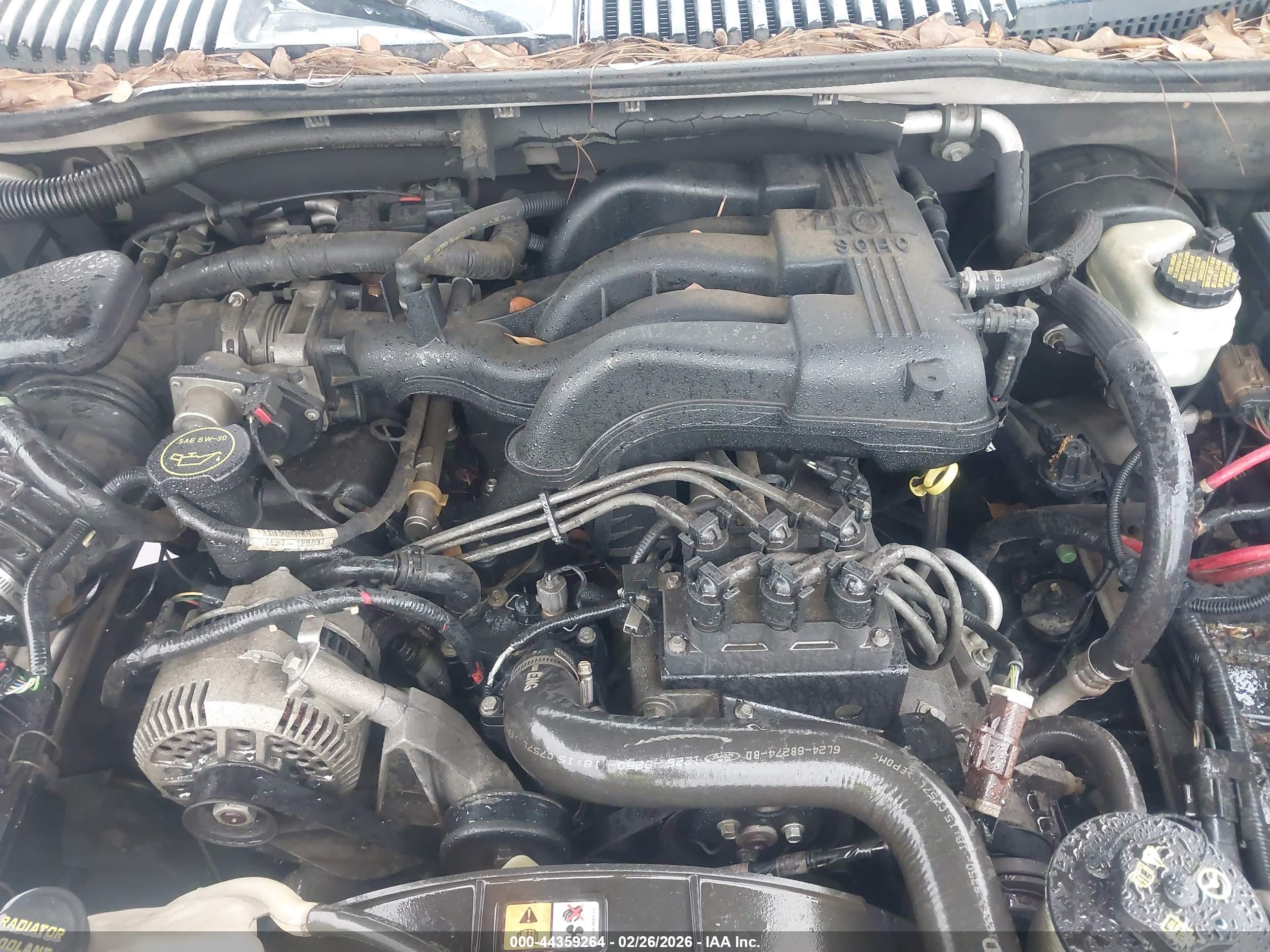 FORD EXPLORER image 10