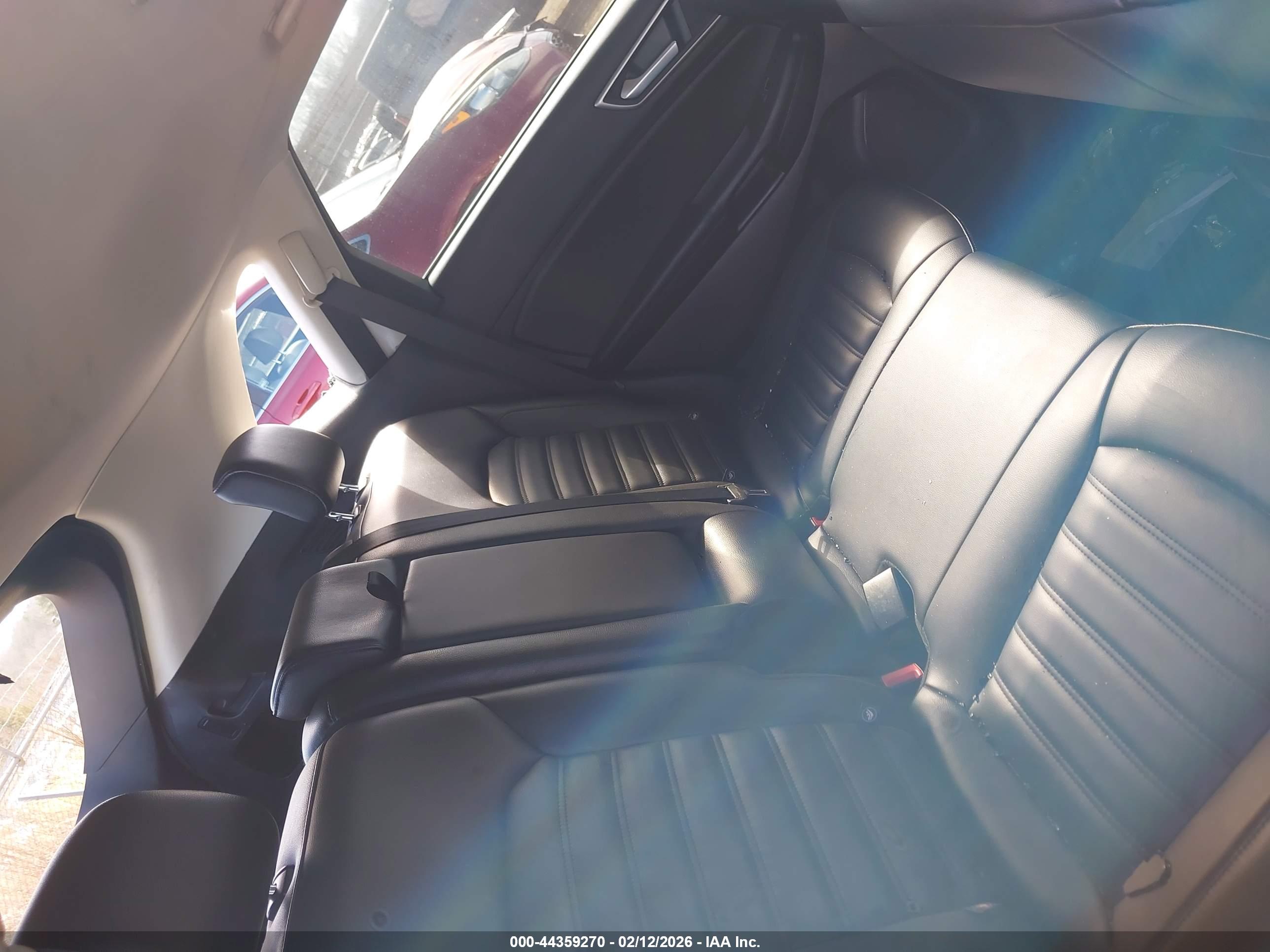 FORD EDGE image 8