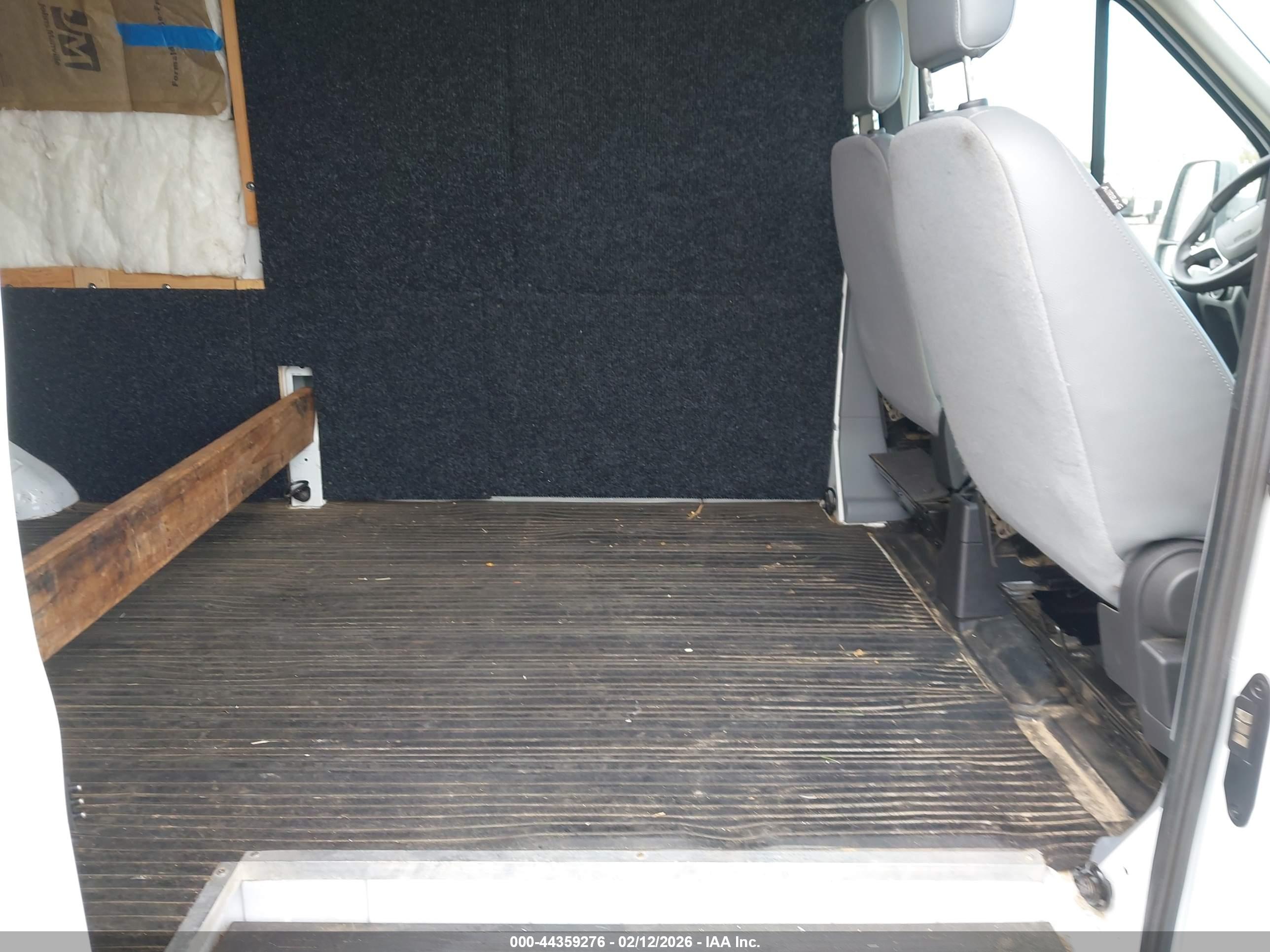 FORD TRANSIT-250 image 8