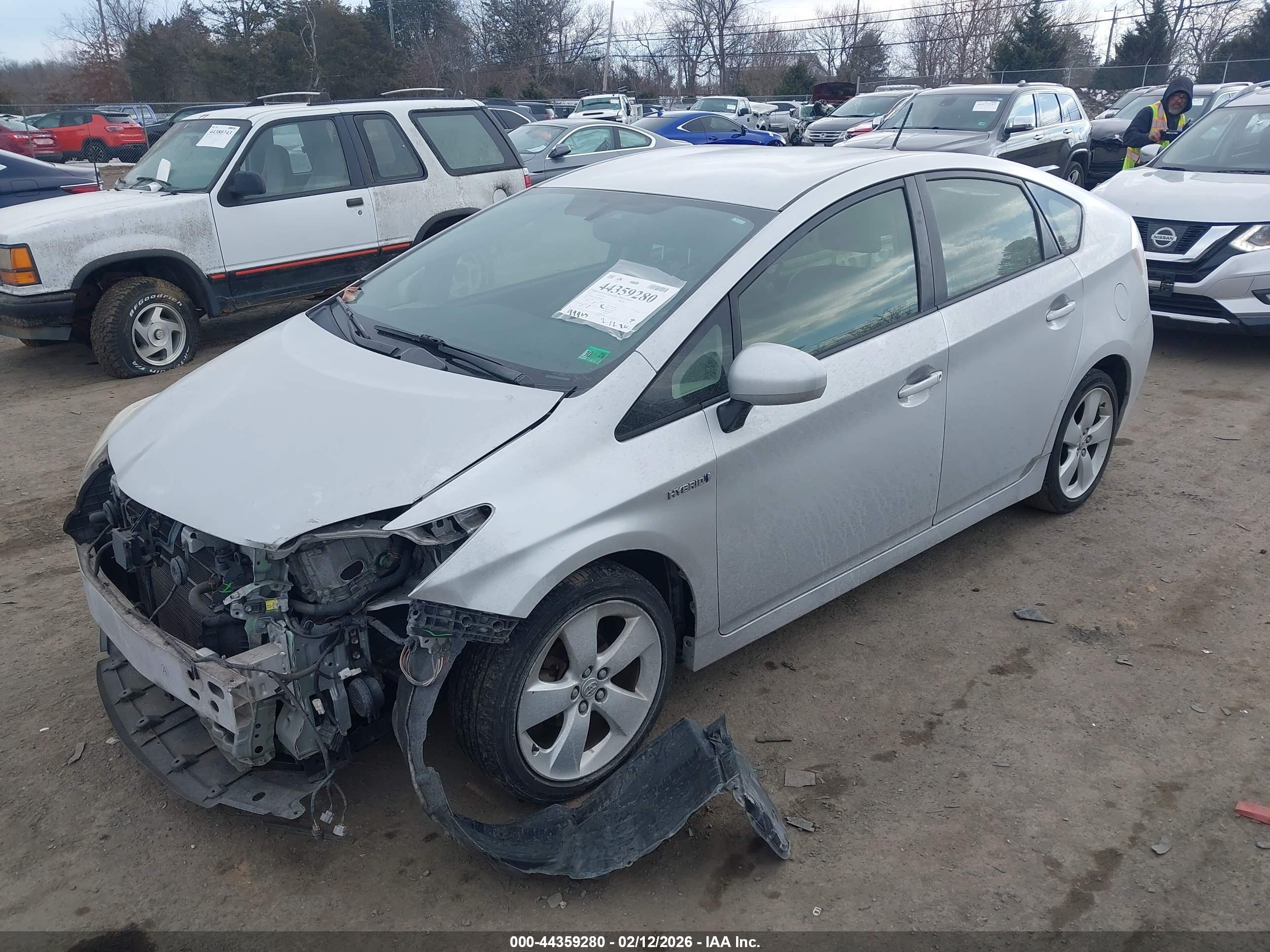 TOYOTA PRIUS image 2