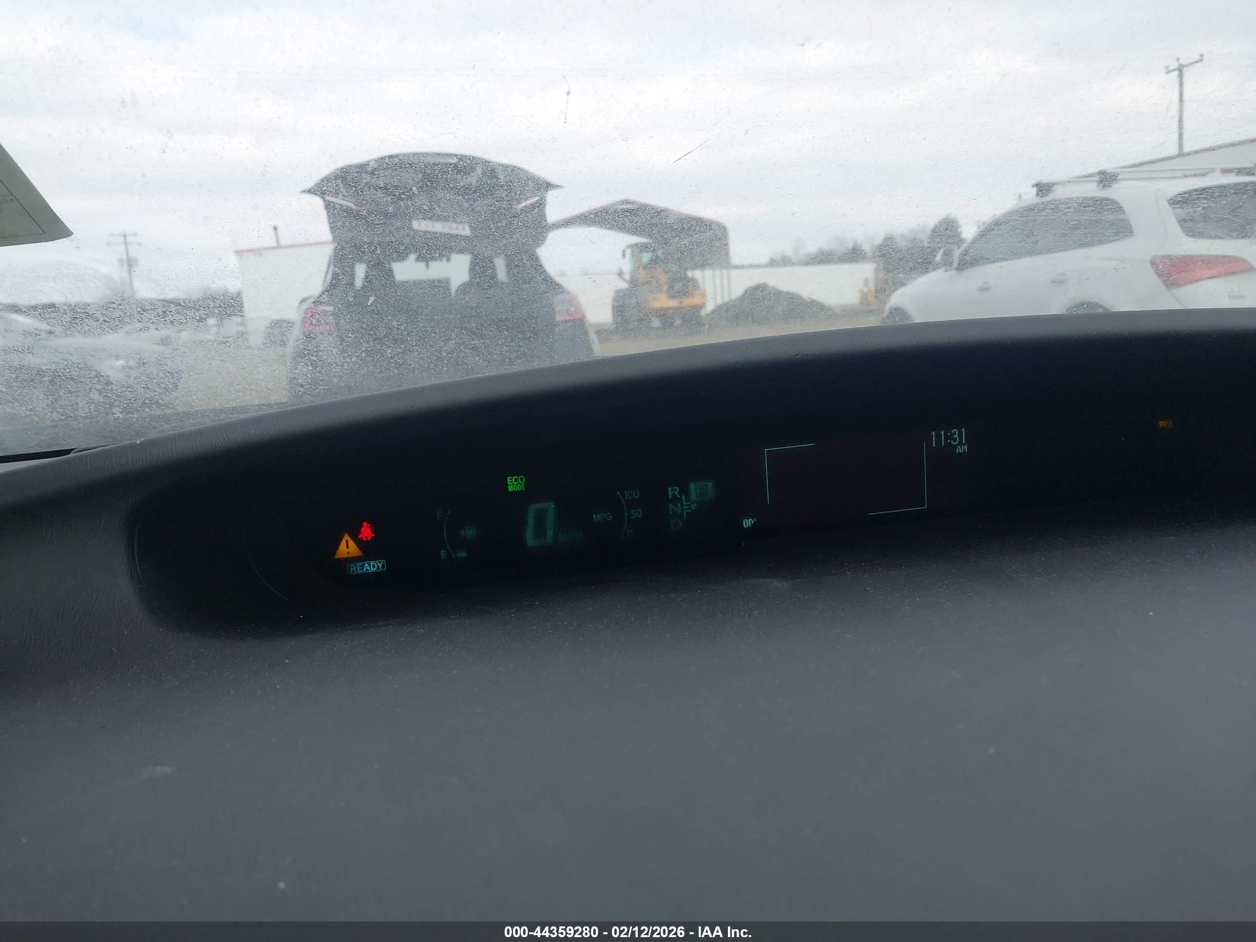 TOYOTA PRIUS image 7