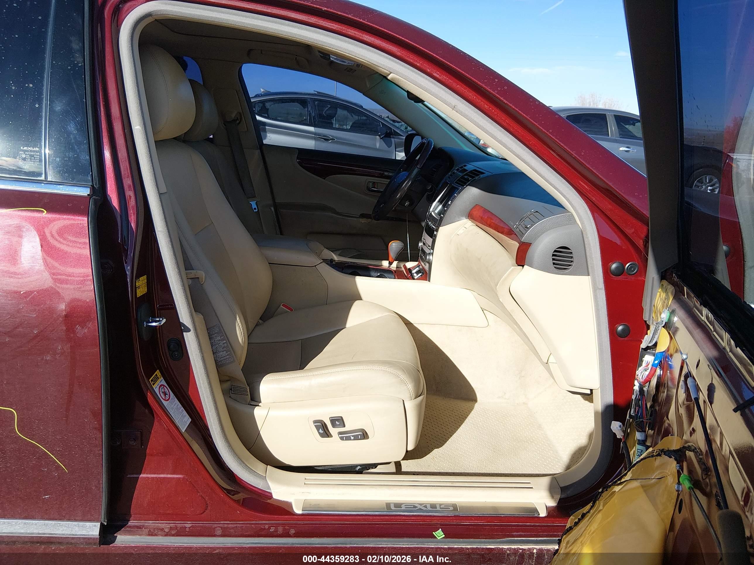 LEXUS LS image 5