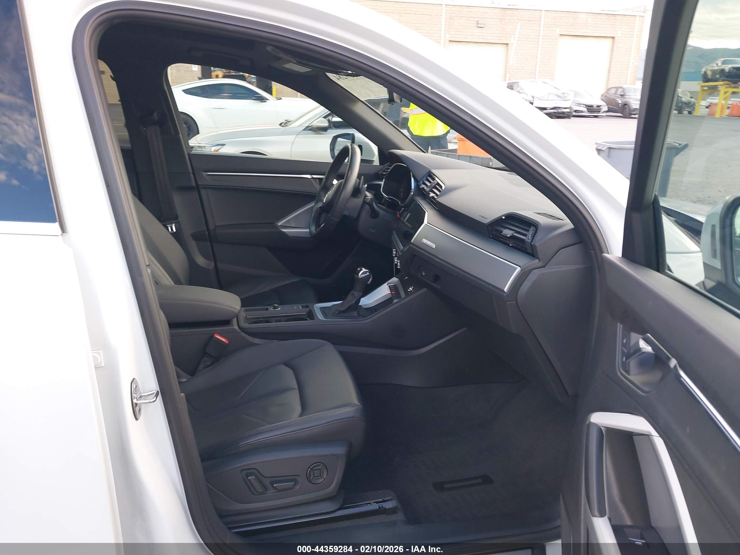 AUDI Q3 image 5