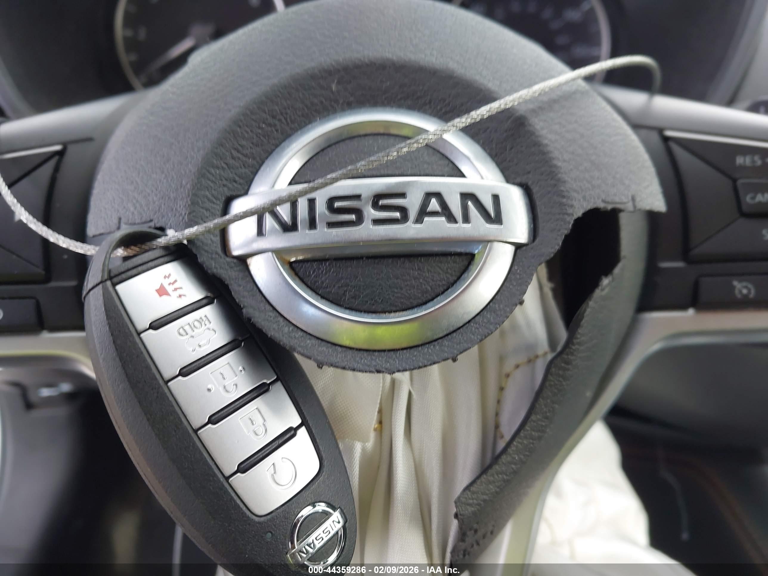 NISSAN ALTIMA image 11