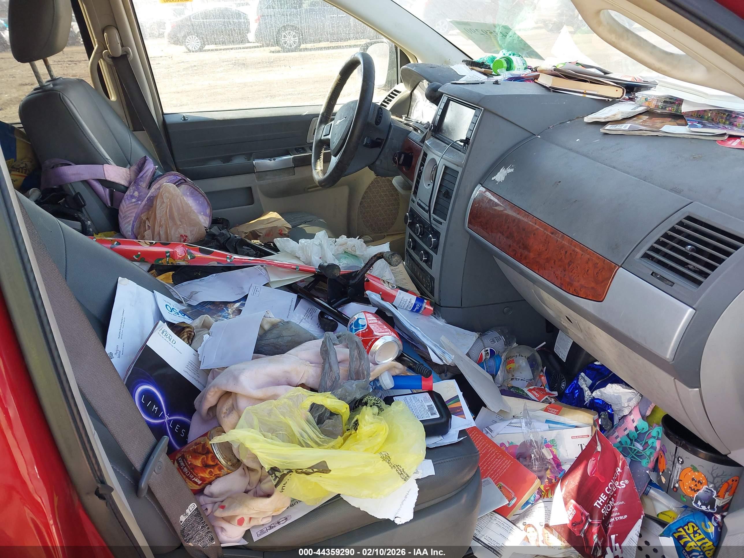 CHRYSLER TOWN image 5
