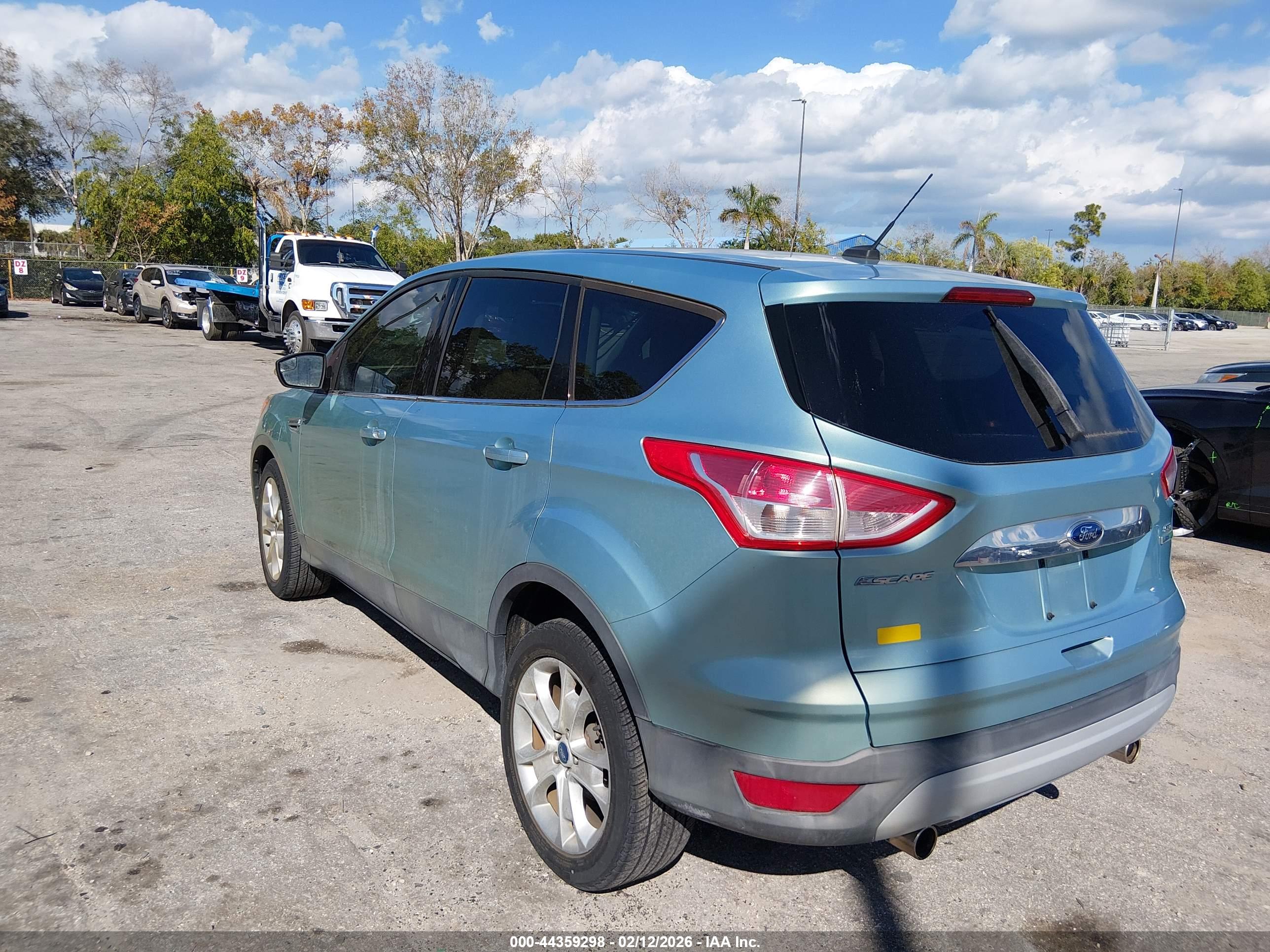 FORD ESCAPE image 3