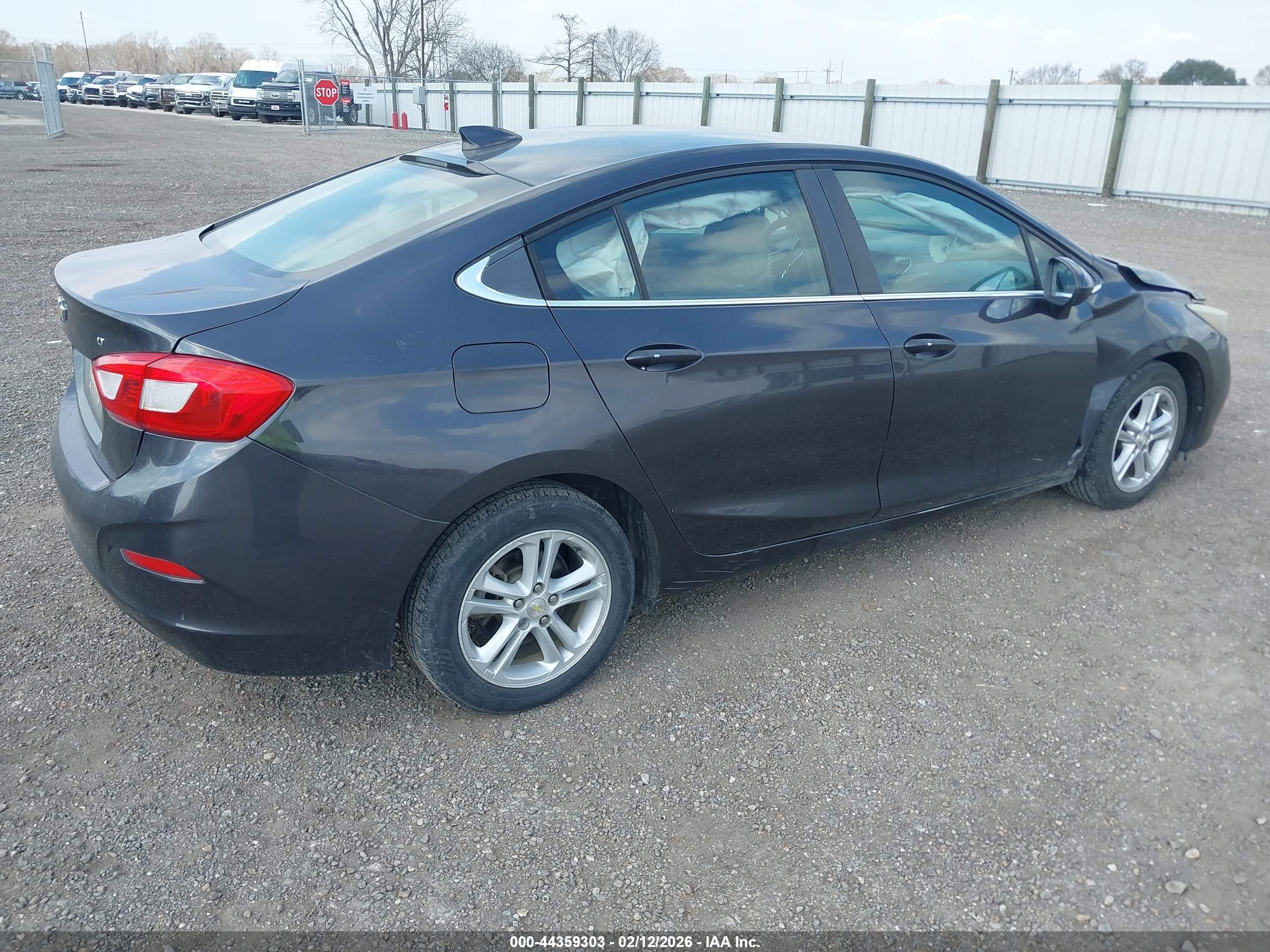 CHEVROLET CRUZE image 4