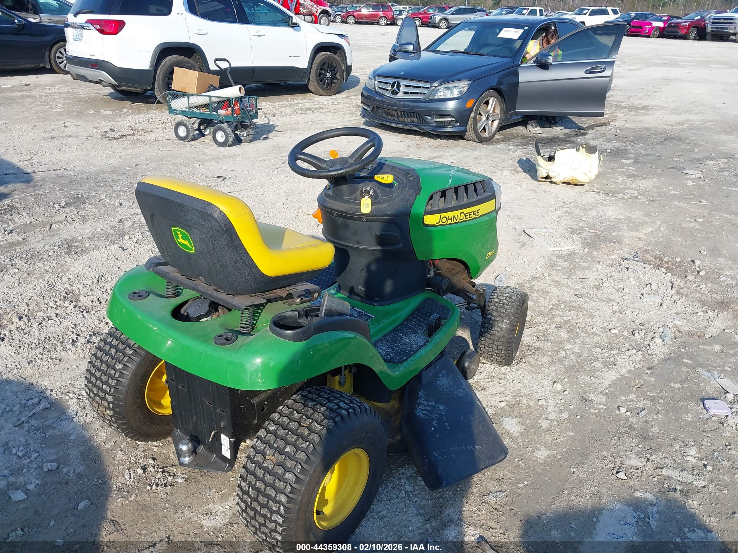 JOHN DEERE image 4