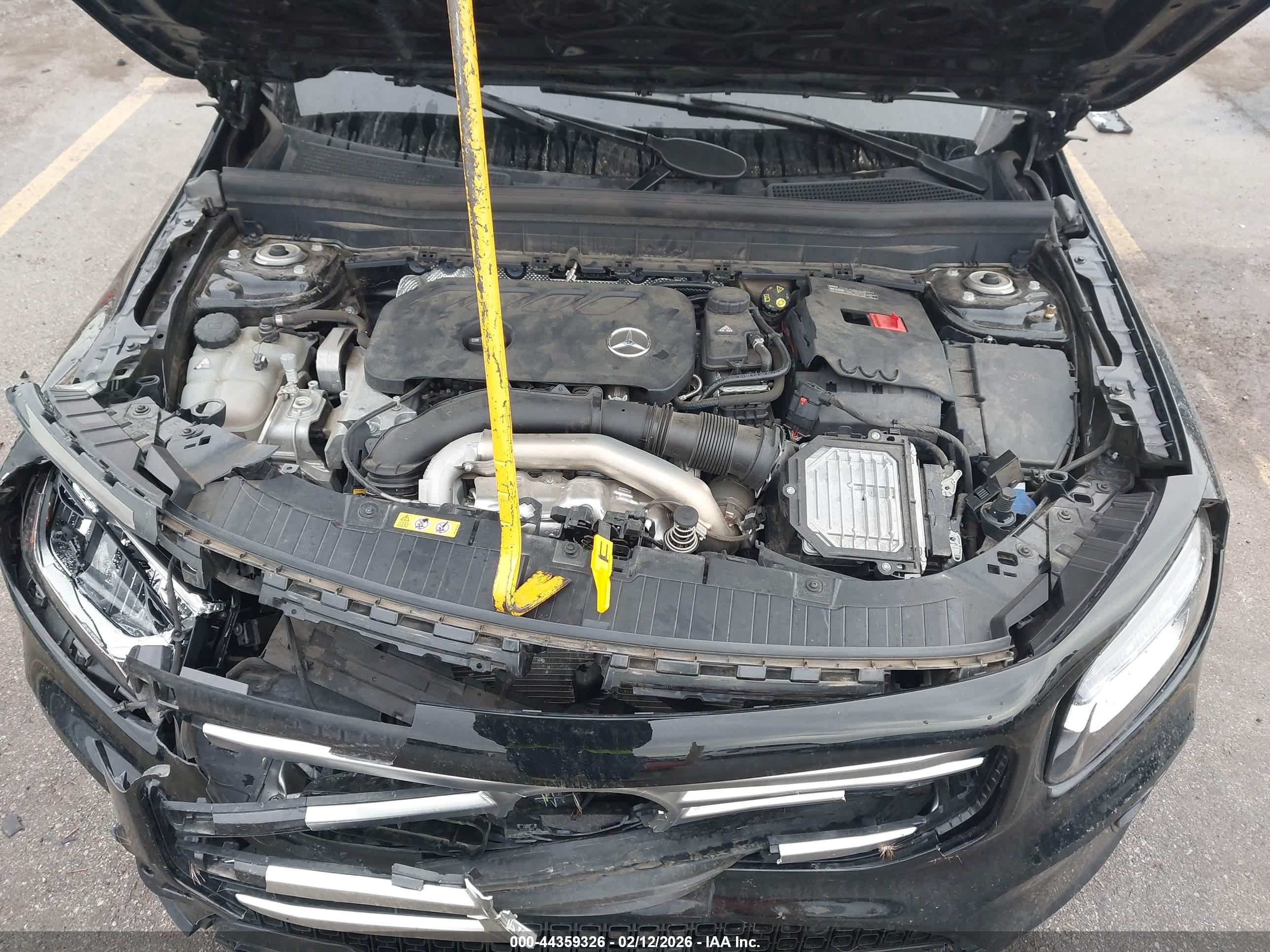 MERCEDES-BENZ GLB image 10