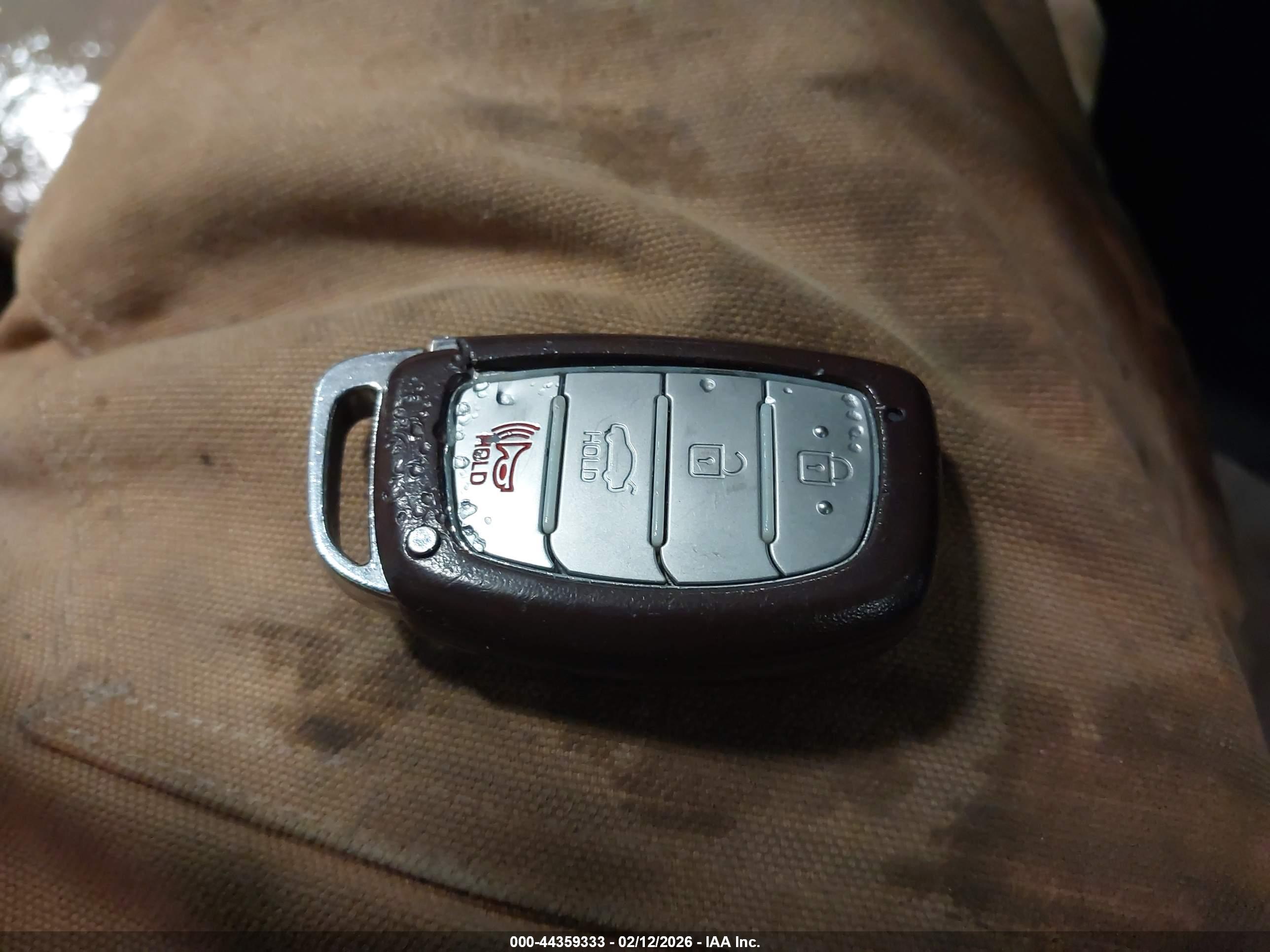 HYUNDAI SONATA image 11