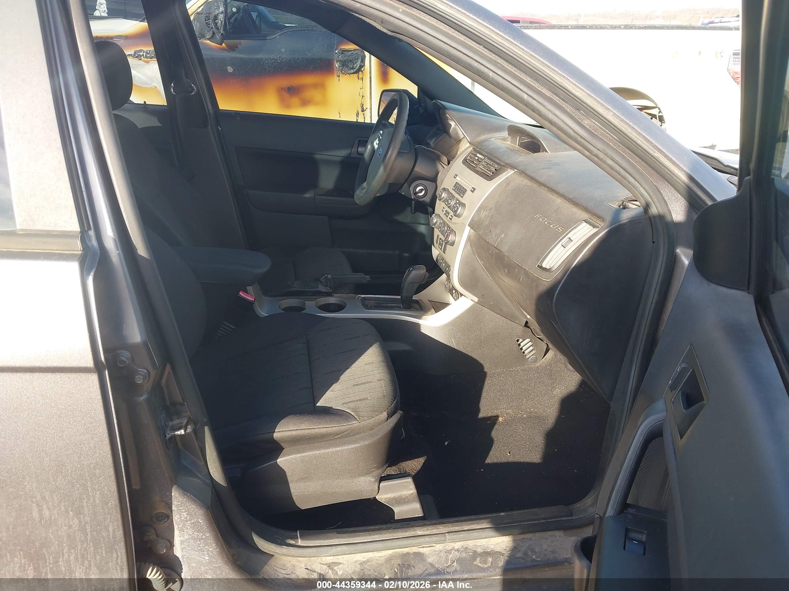 FORD FOCUS image 5
