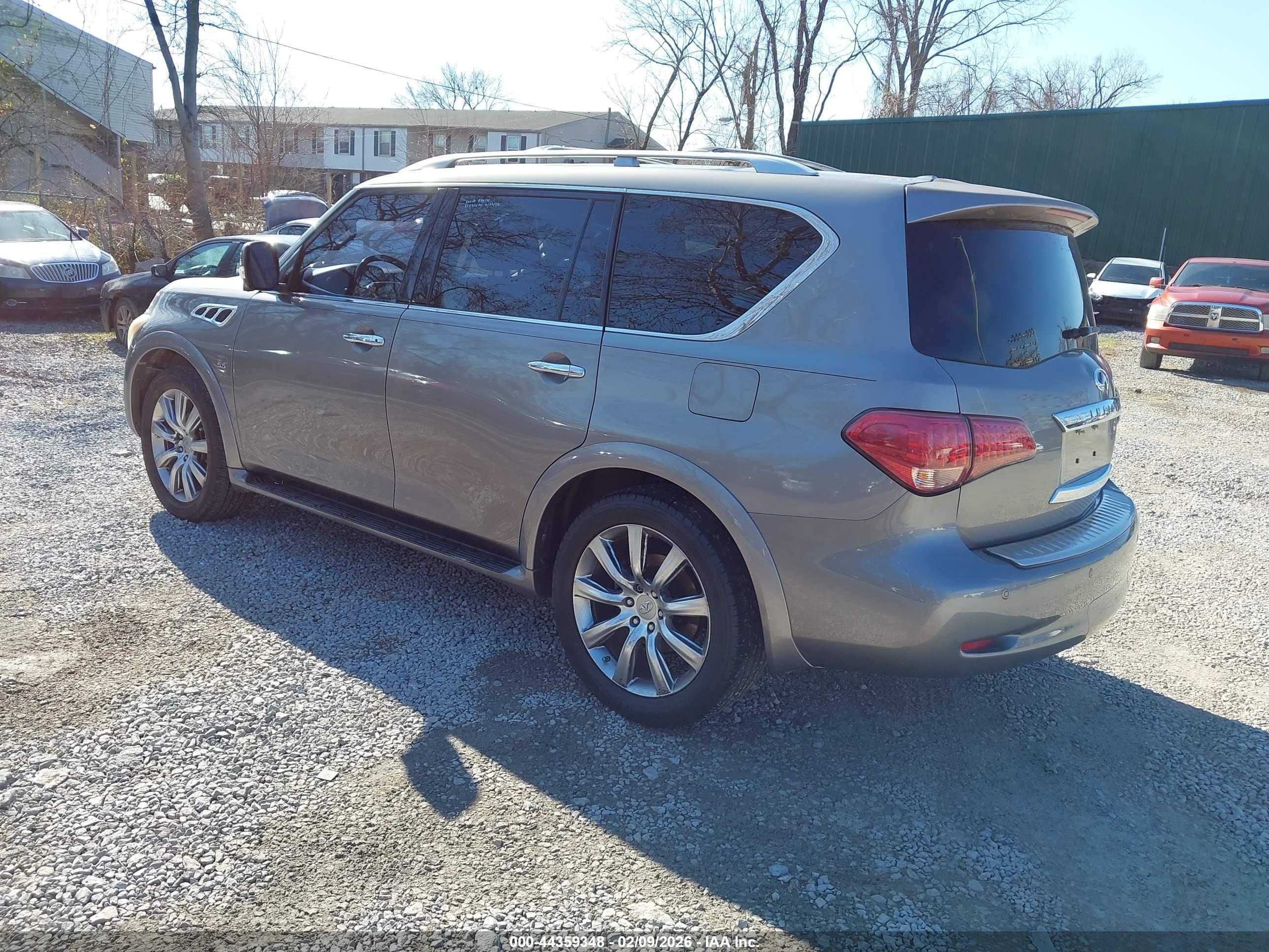 INFINITI QX80 image 3