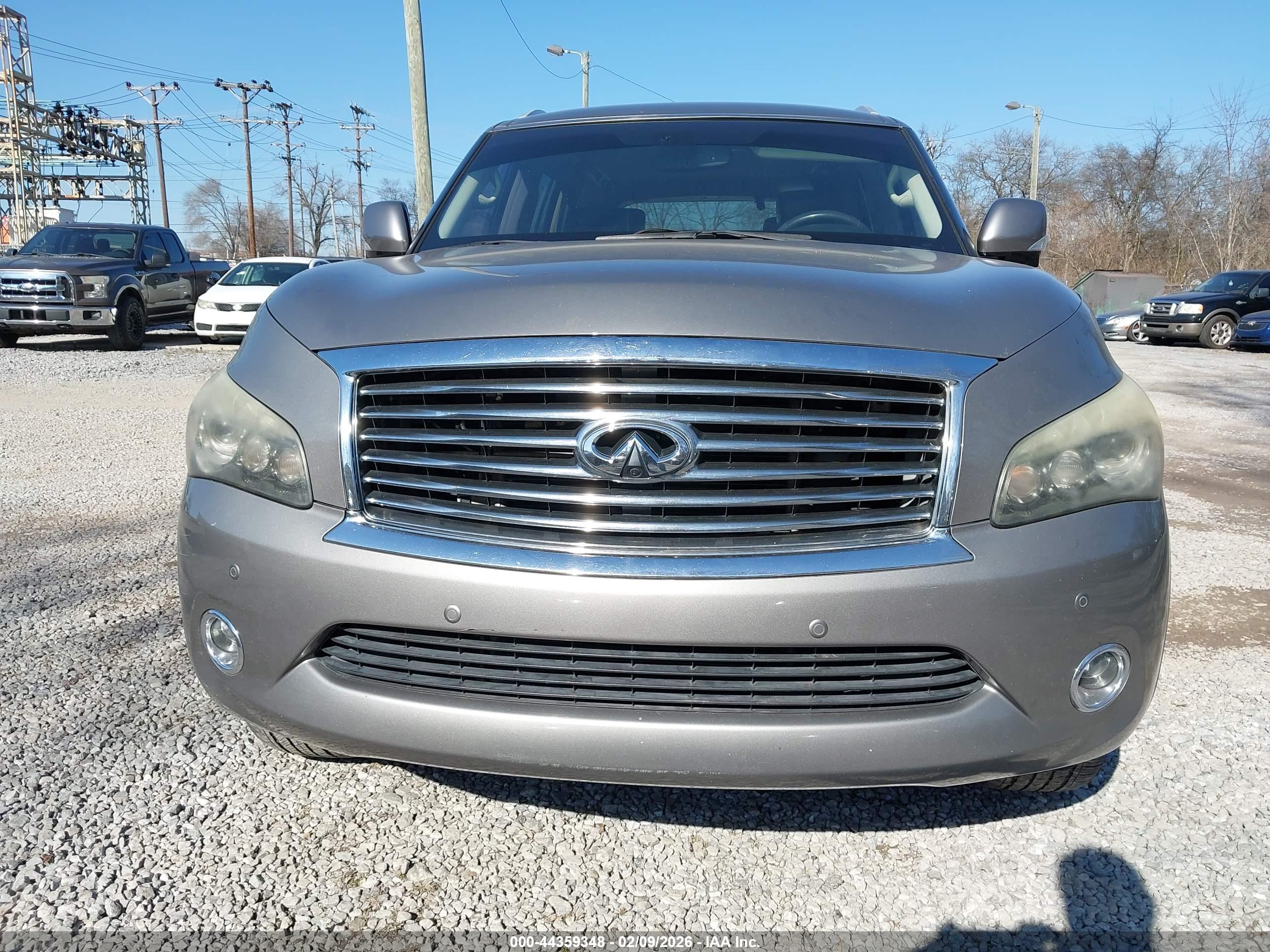 INFINITI QX80 image 6
