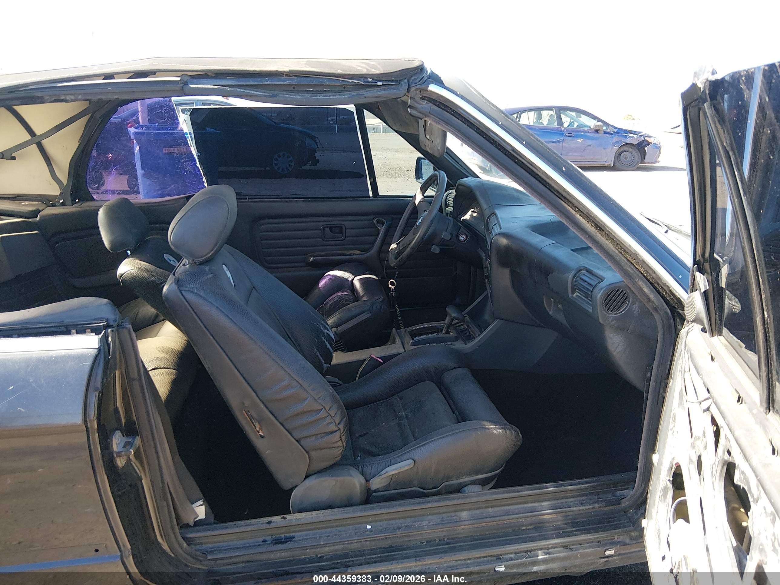 BMW 325 image 5