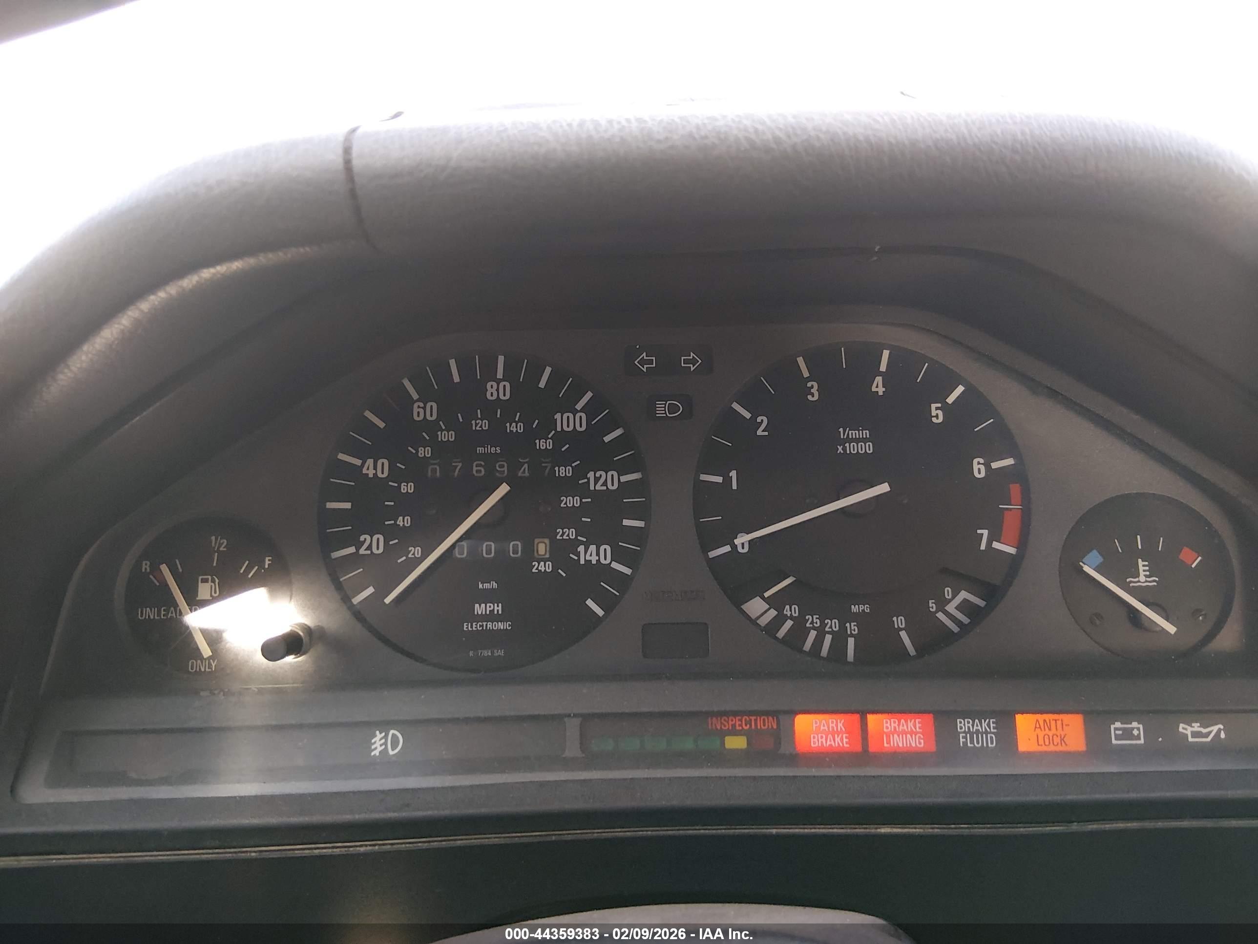 BMW 325 image 7