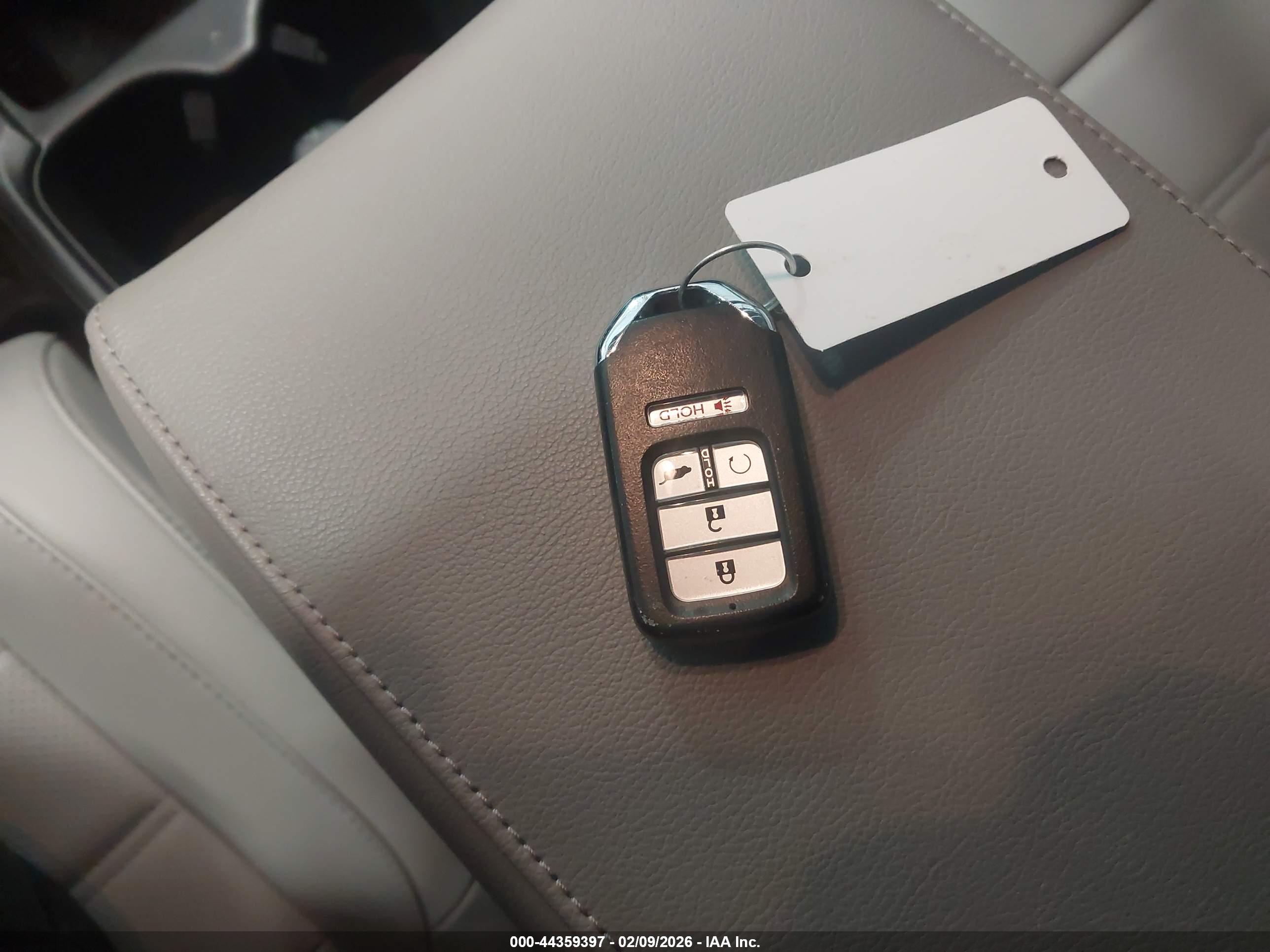 HONDA CR-V image 11
