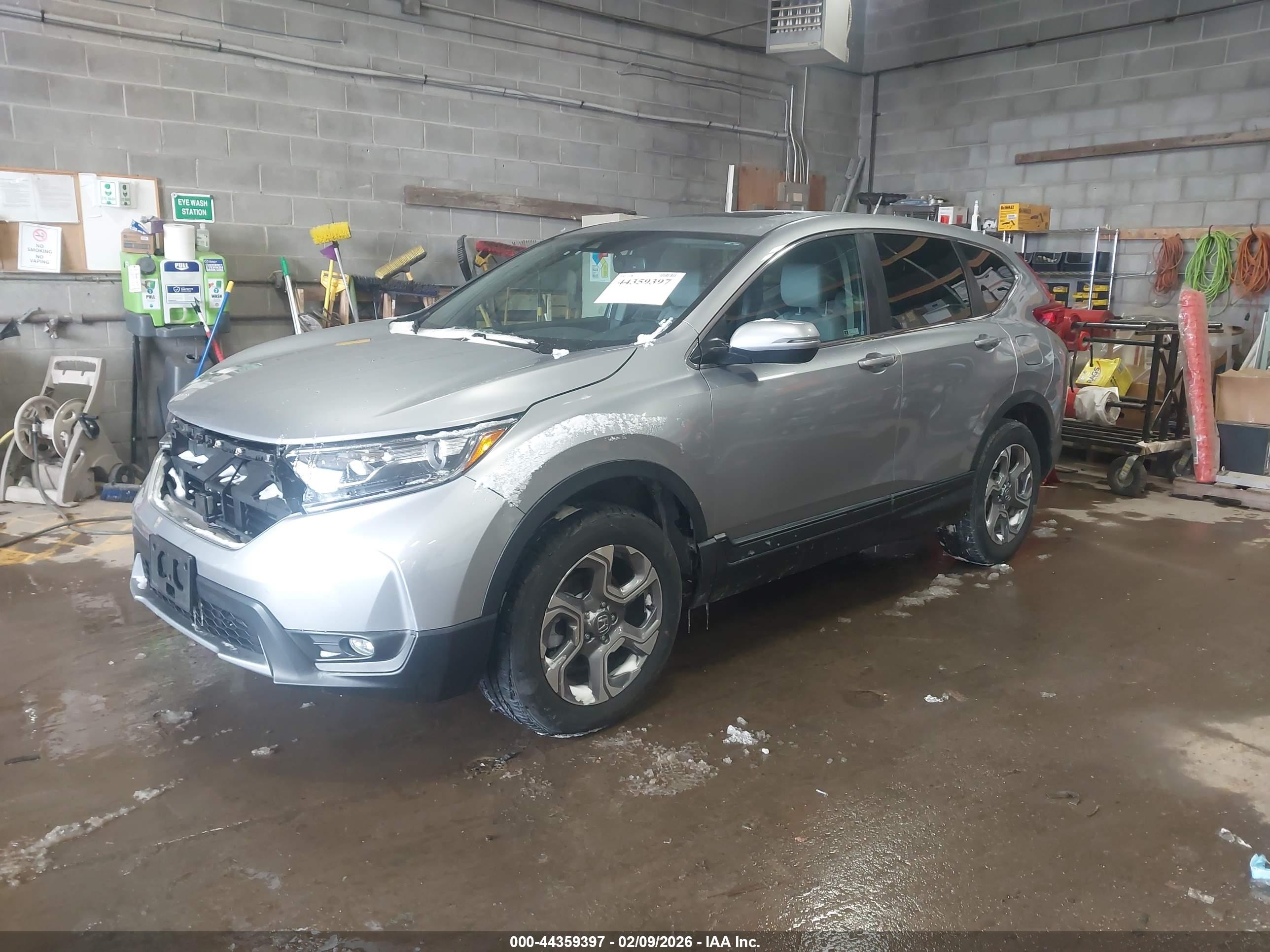 HONDA CR-V image 2