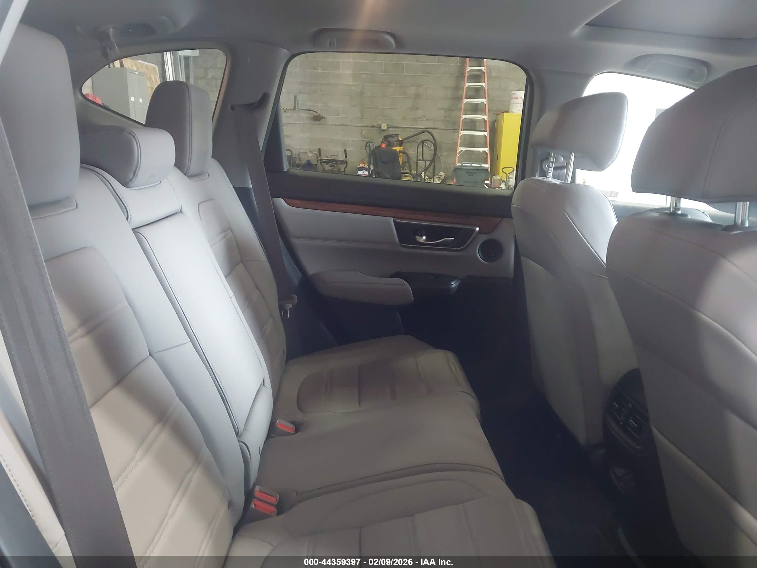 HONDA CR-V image 8