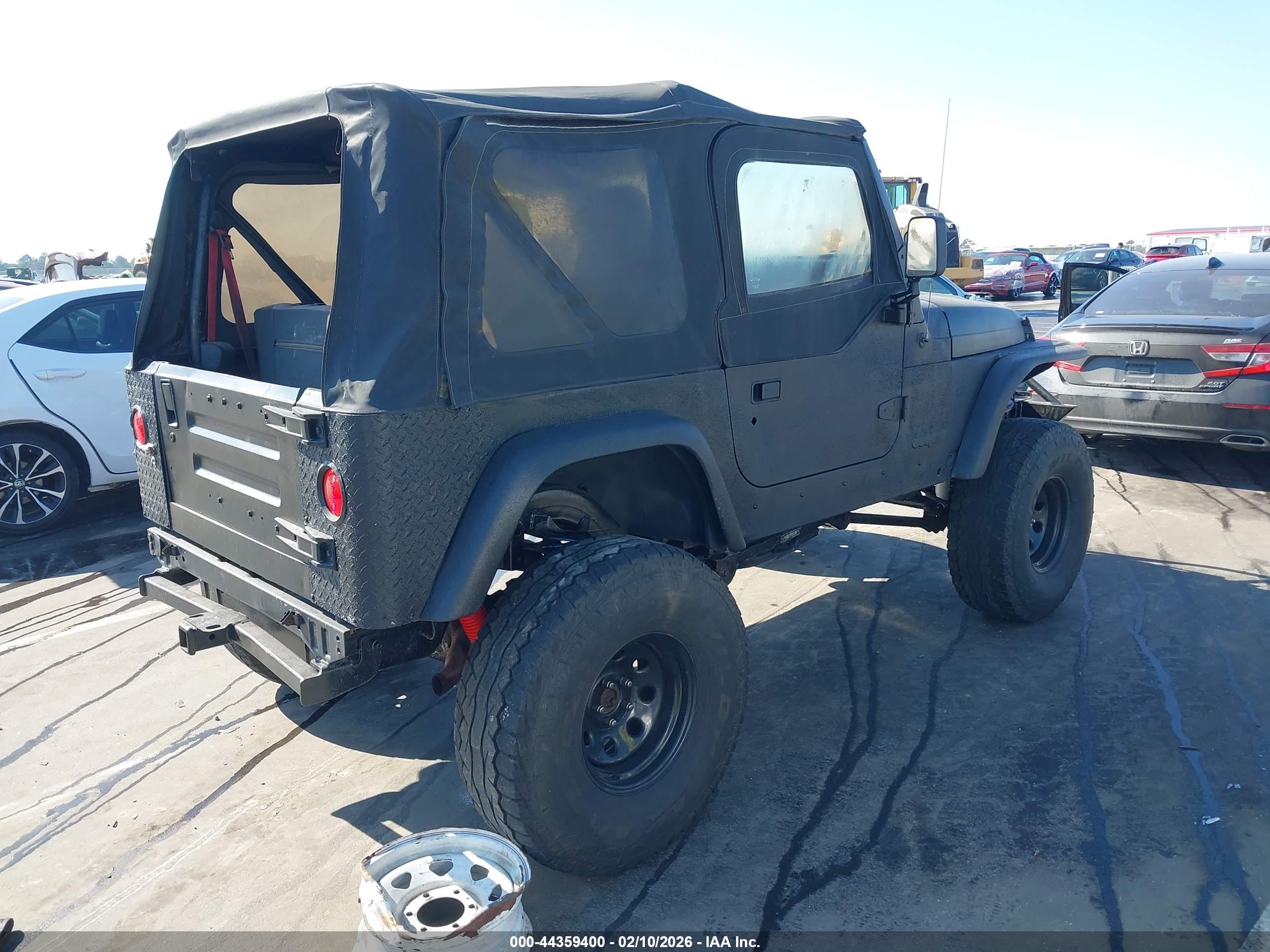 JEEP WRANGLER image 4