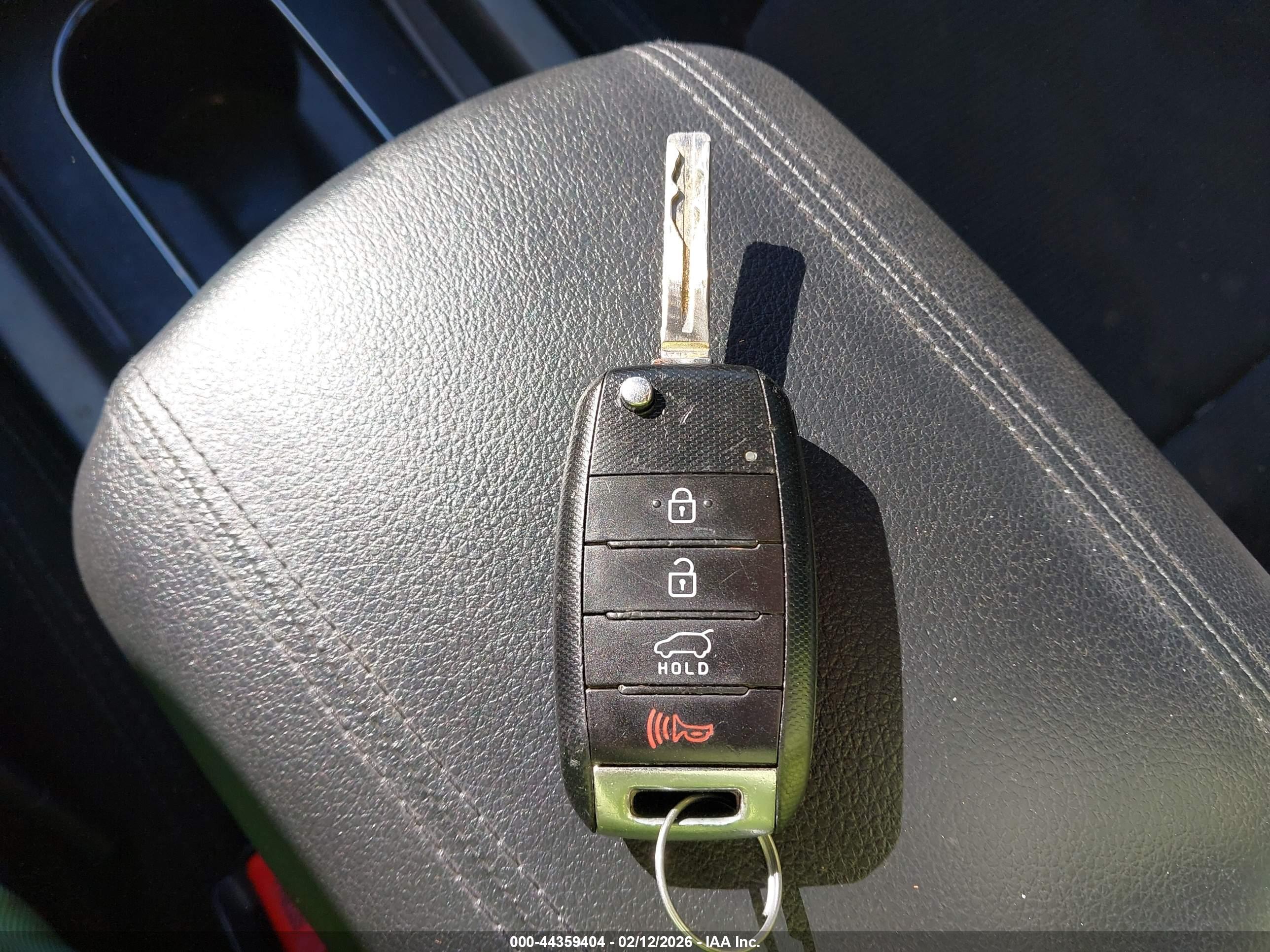 KIA SPORTAGE image 11