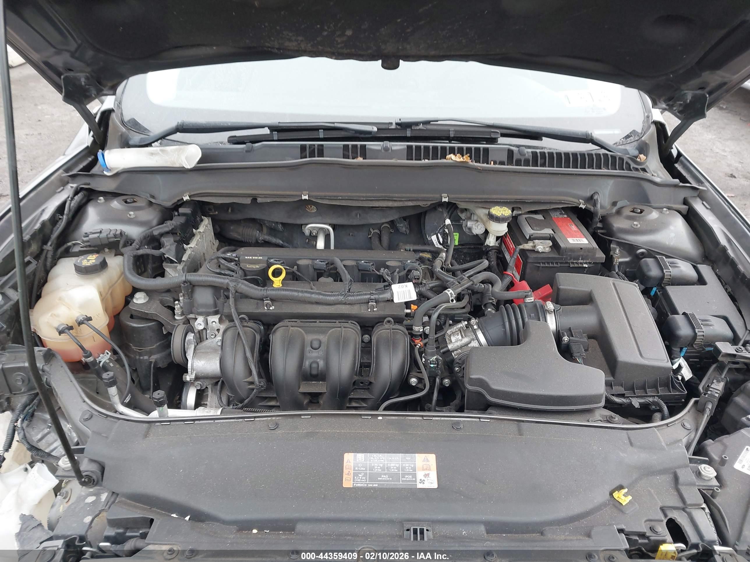 FORD FUSION image 10