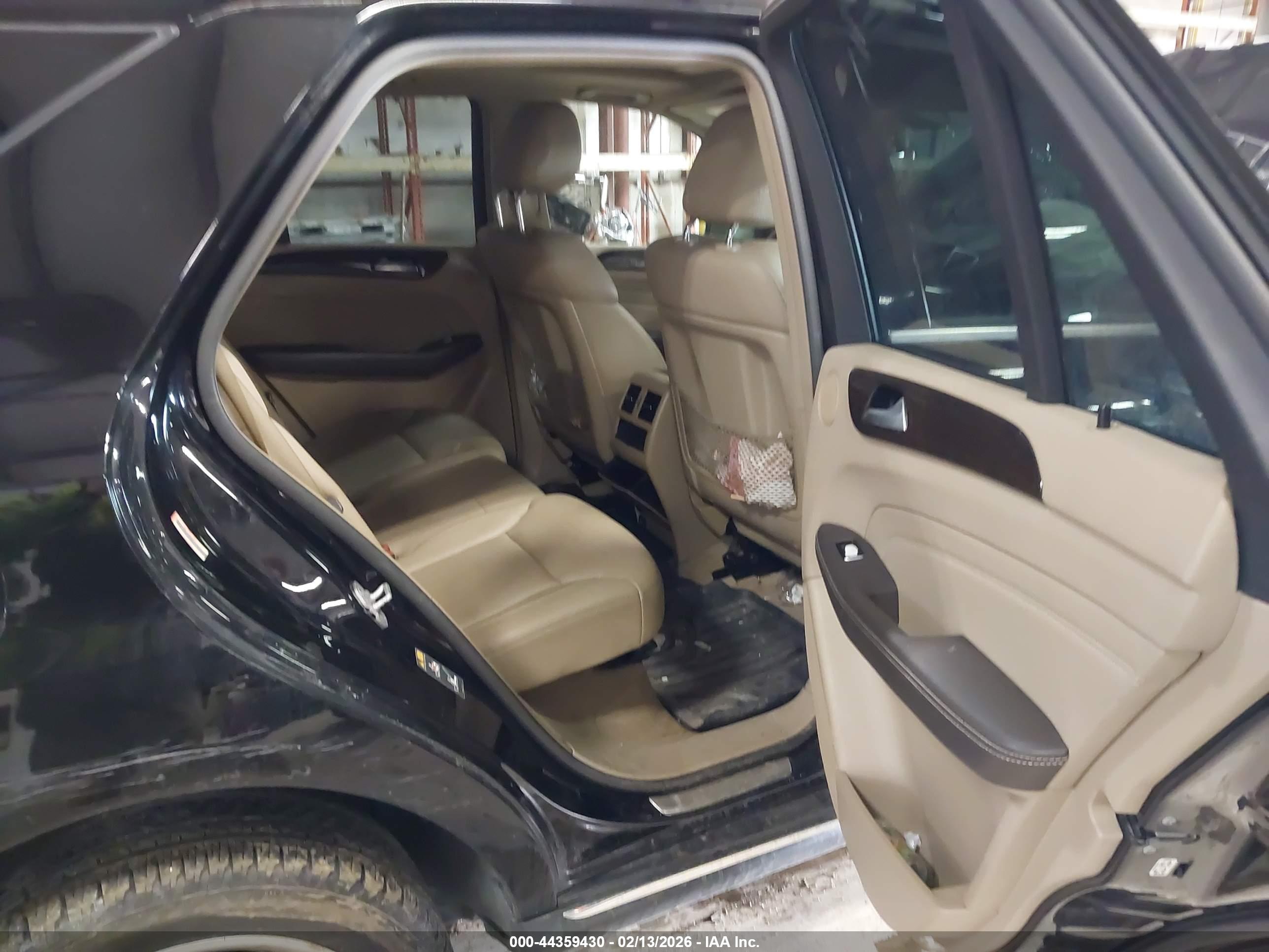 MERCEDES-BENZ ML image 8