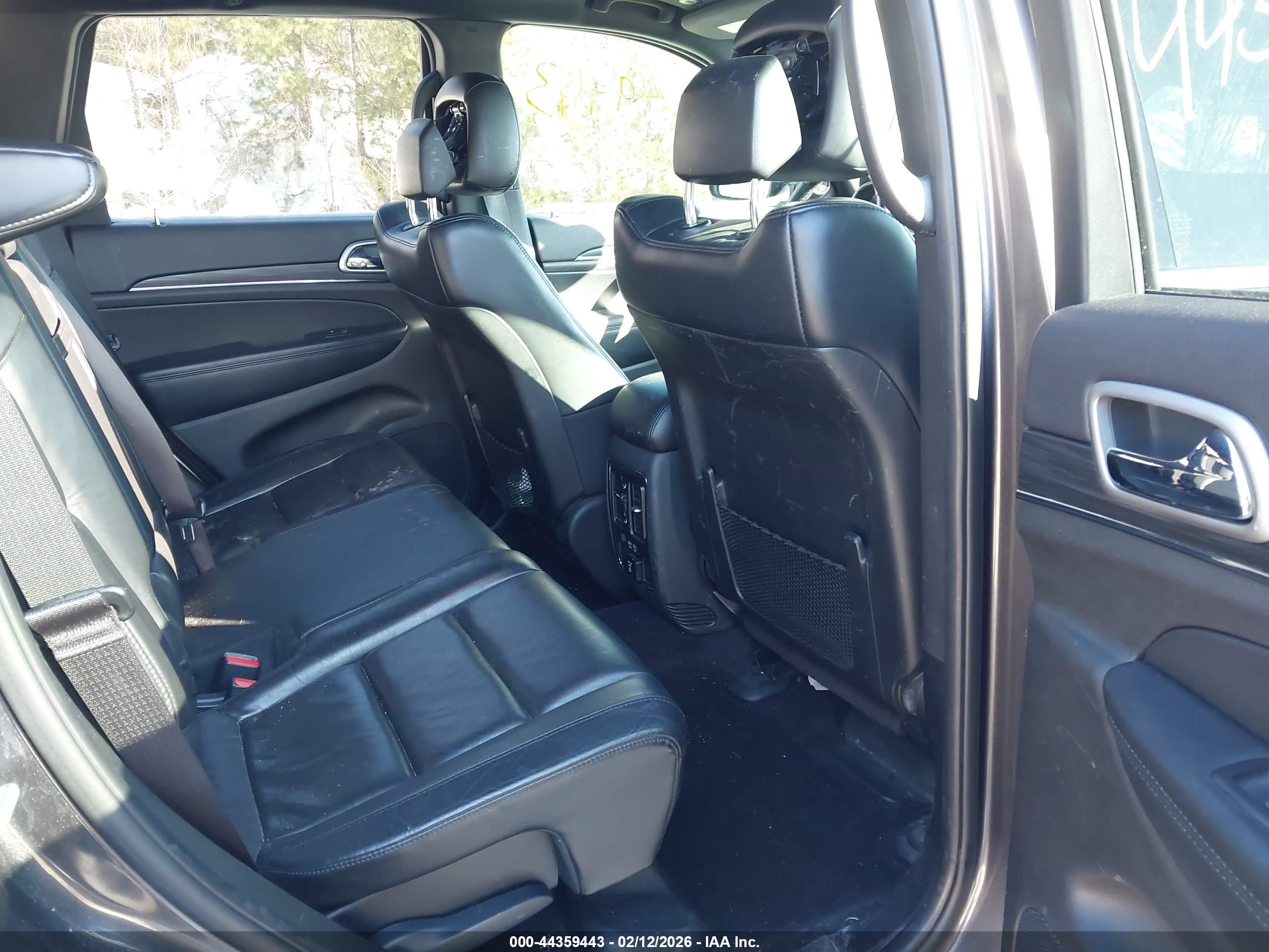 JEEP GRAND image 8