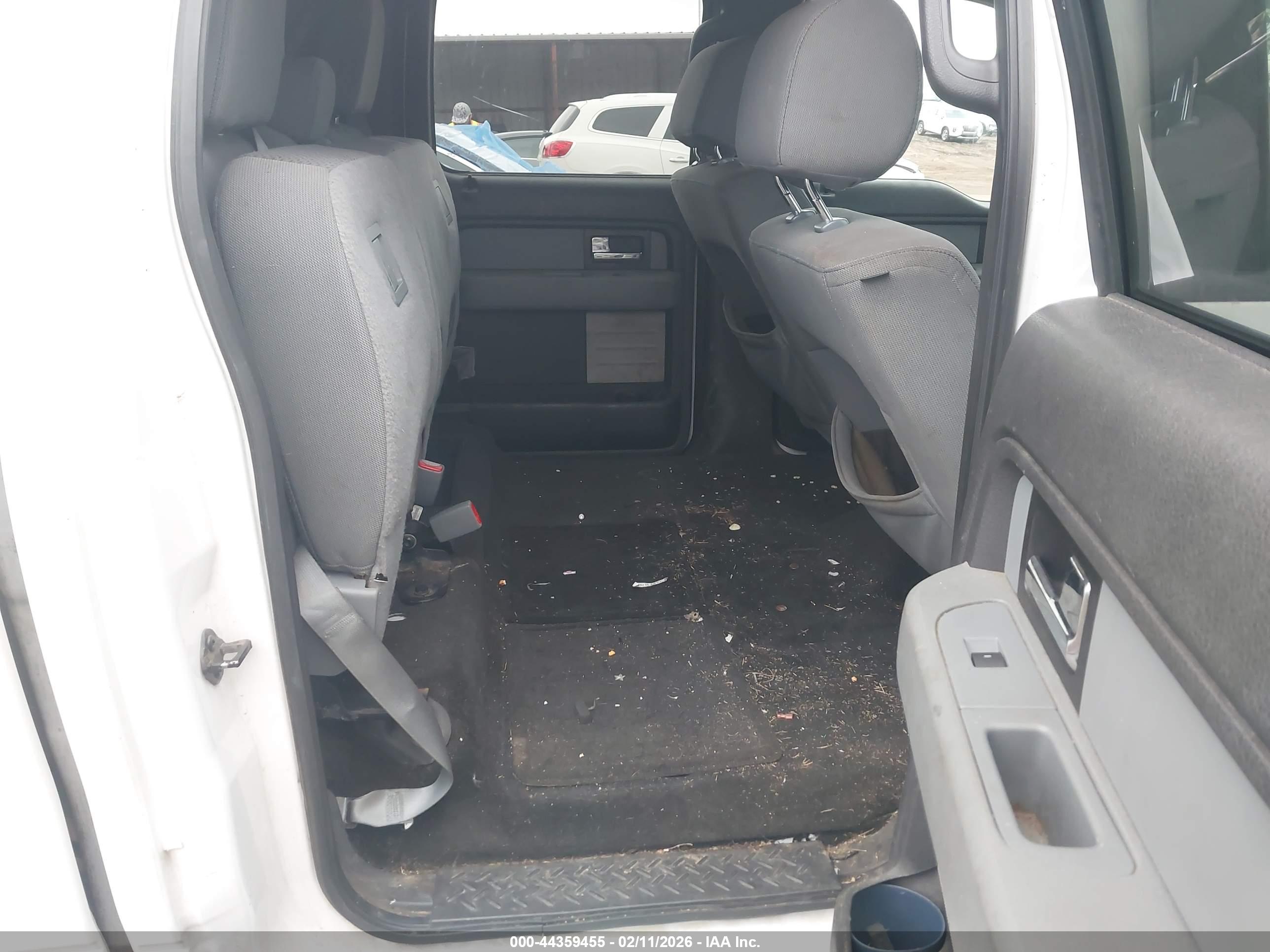 FORD F-150 image 8