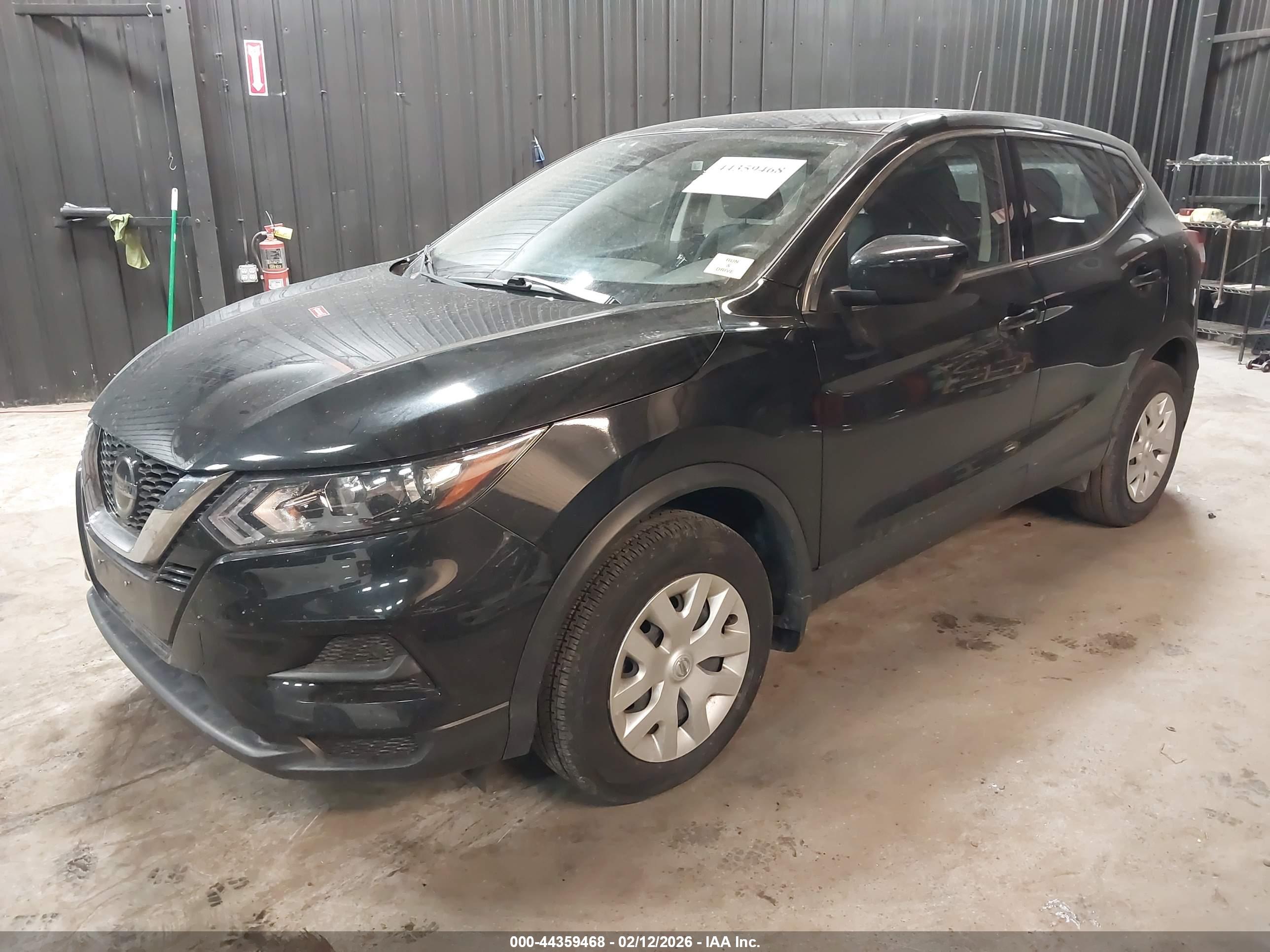 NISSAN ROGUE image 2
