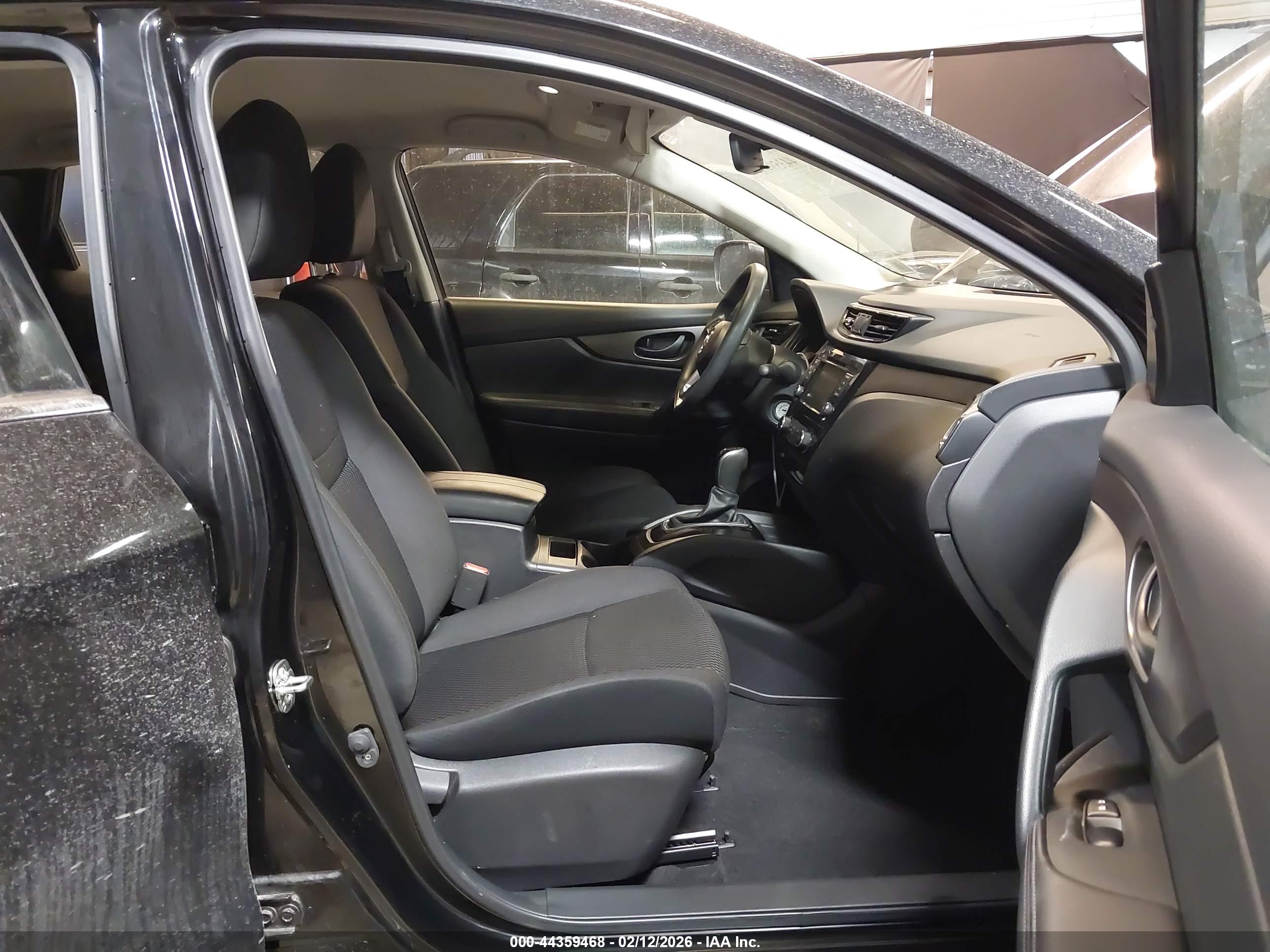 NISSAN ROGUE image 5