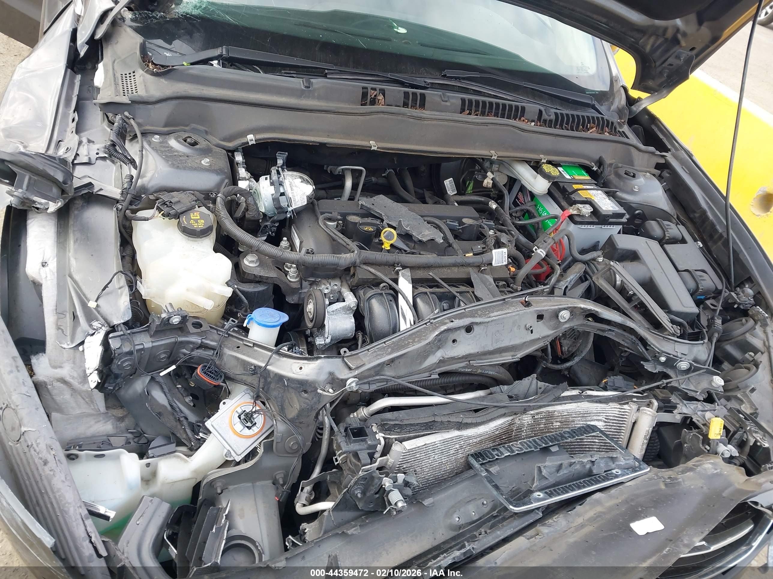 FORD FUSION image 10