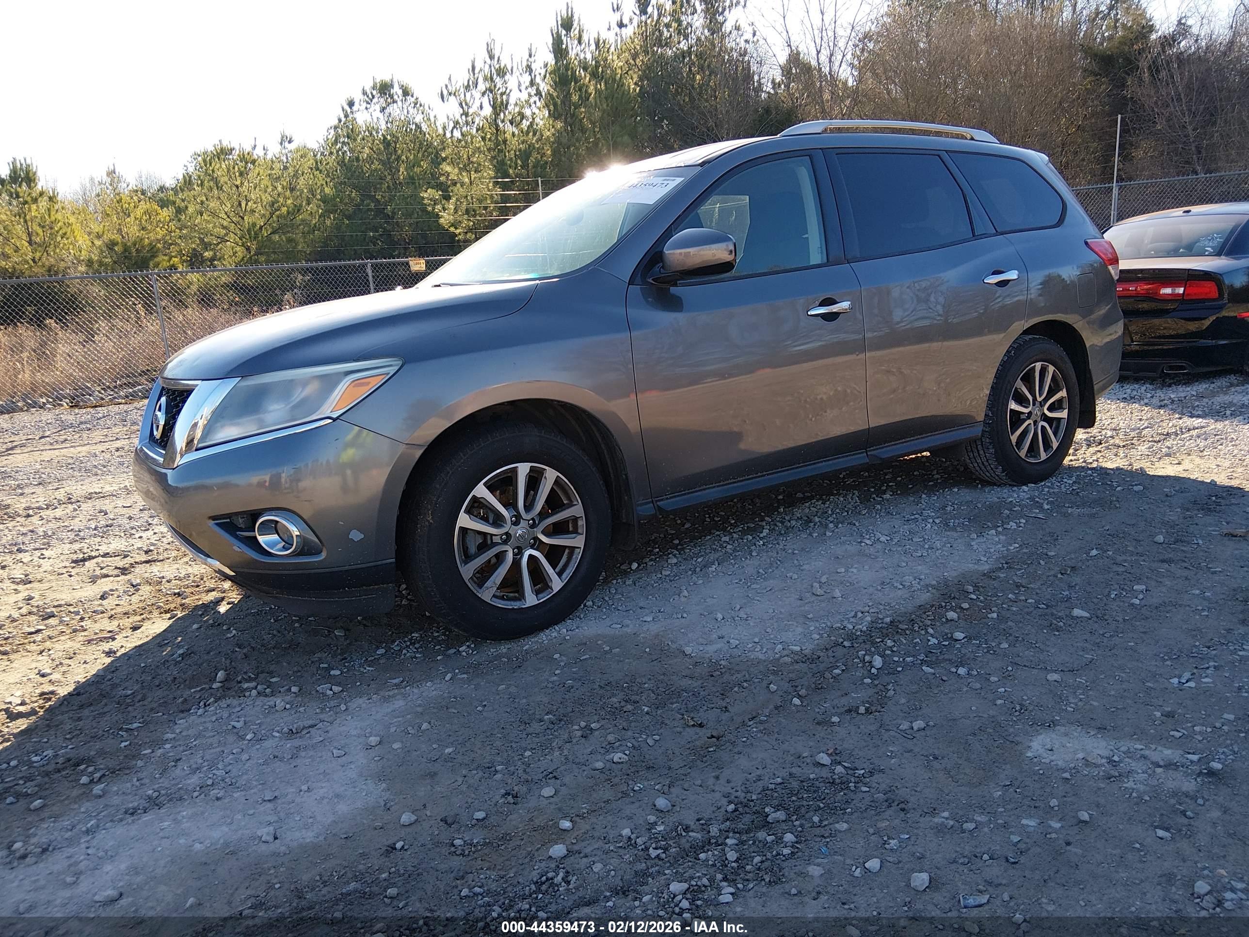 NISSAN PATHFINDER image 2