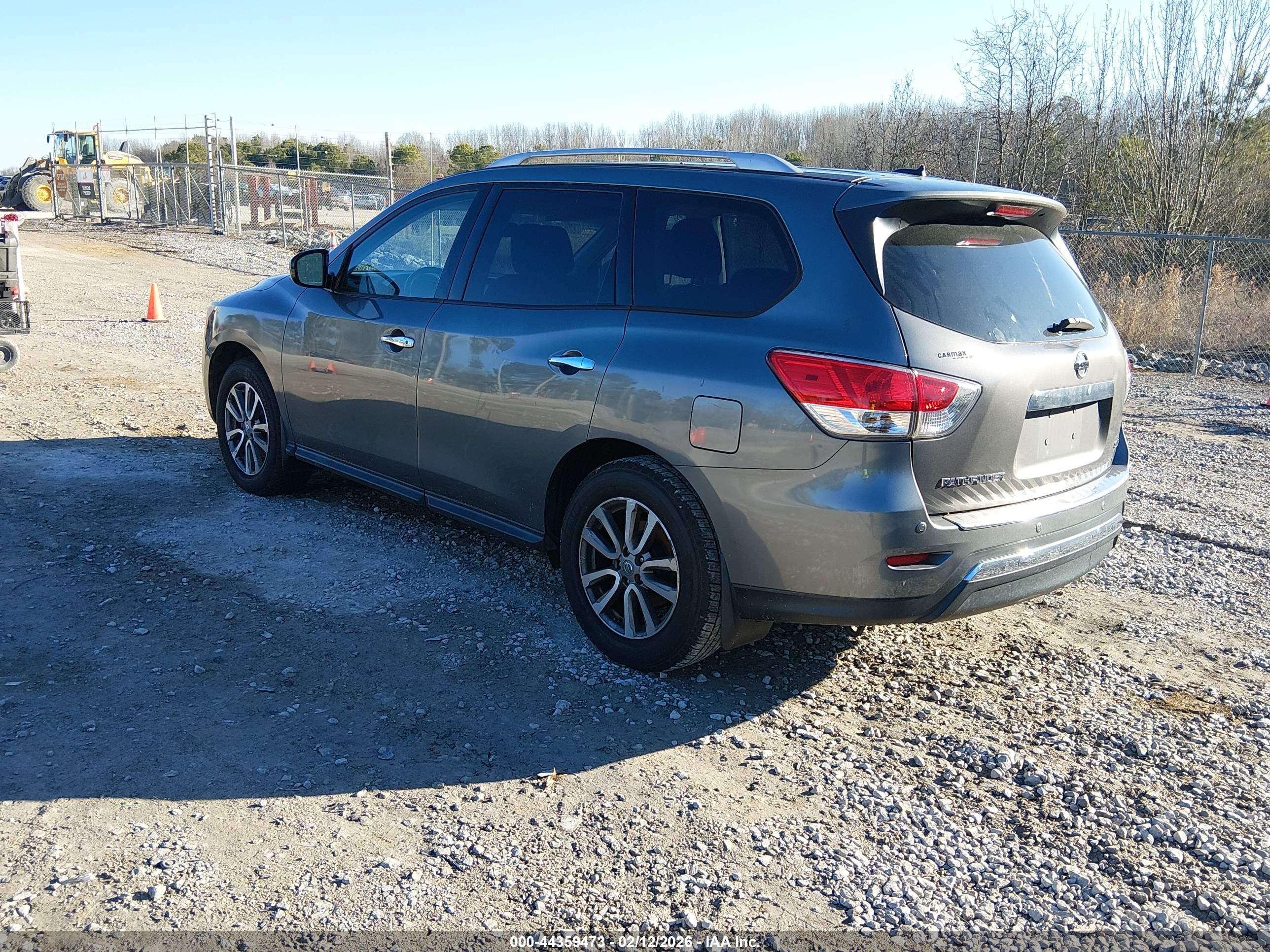 NISSAN PATHFINDER image 3