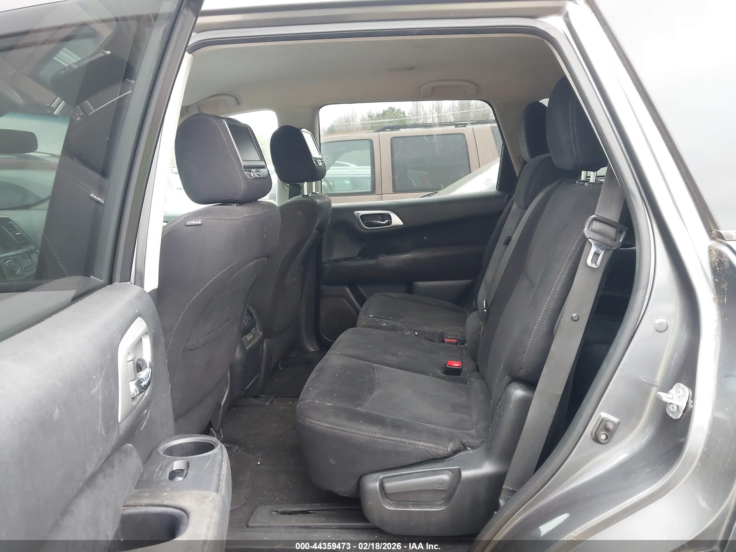 NISSAN PATHFINDER image 8