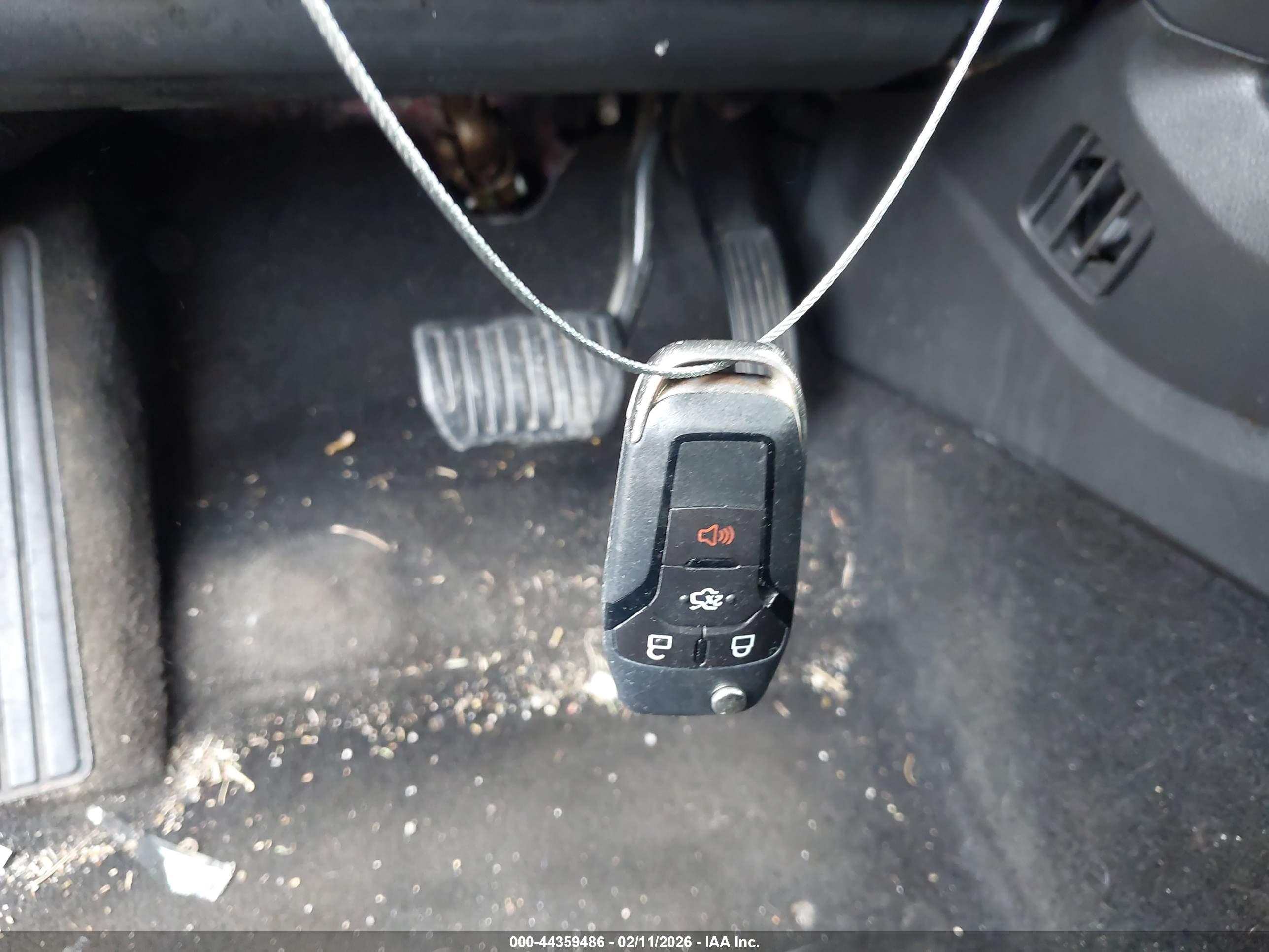 FORD FUSION image 11