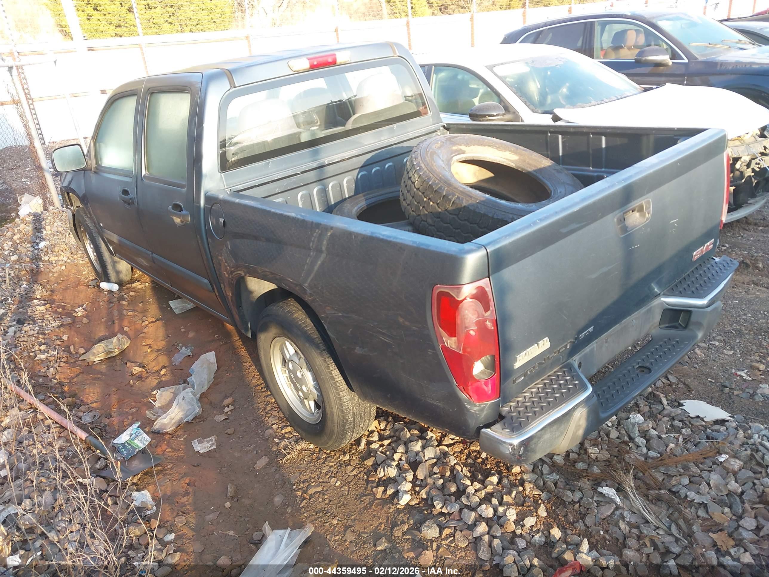 GMC CANYON image 3