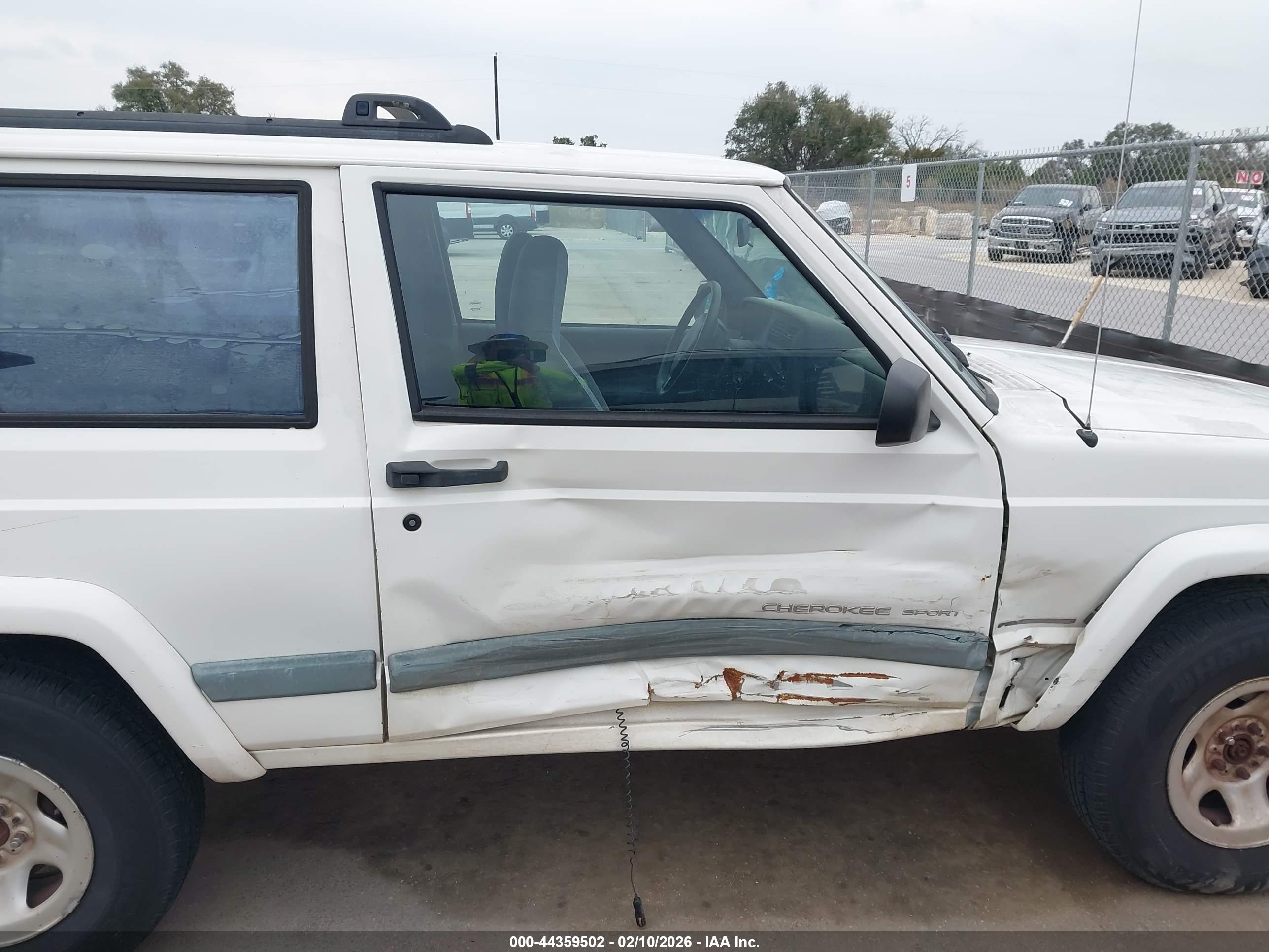 JEEP CHEROKEE image 6