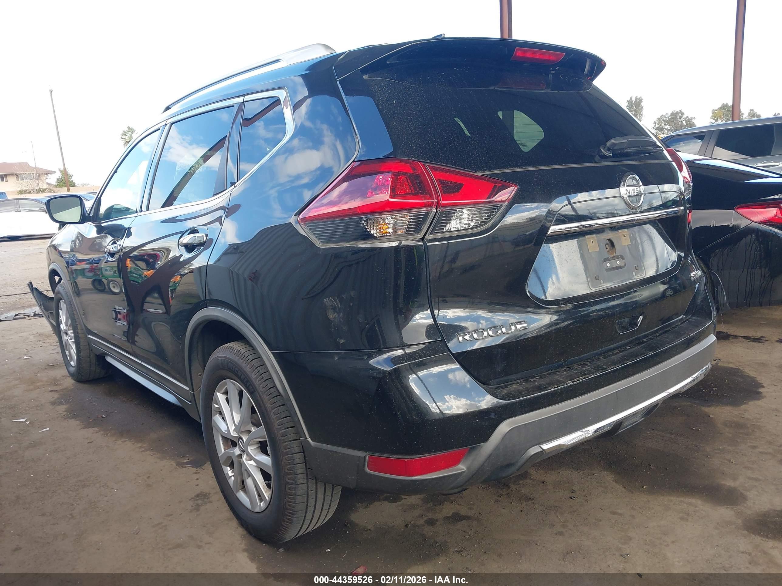 NISSAN ROGUE image 3