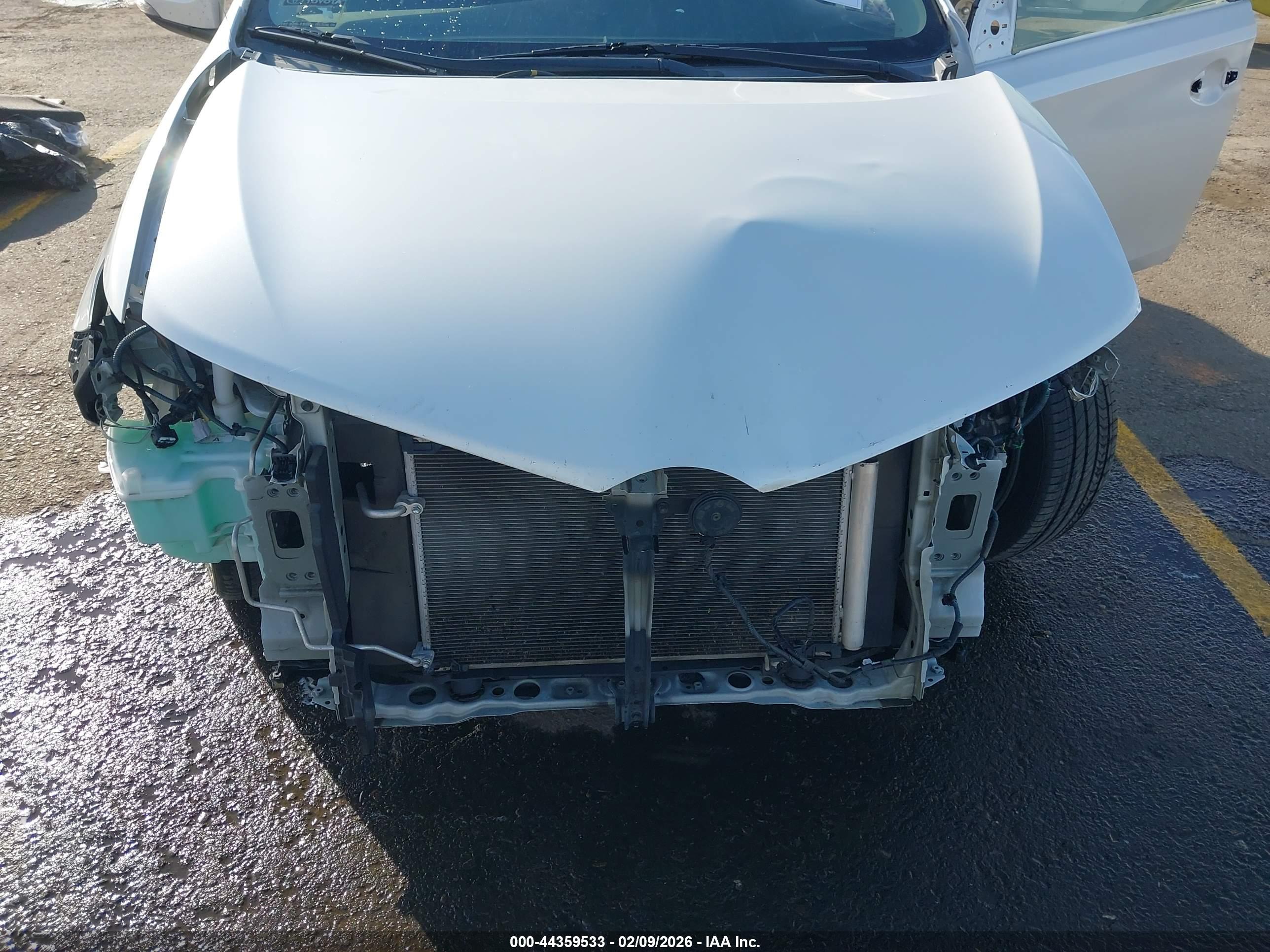 TOYOTA COROLLA image 6