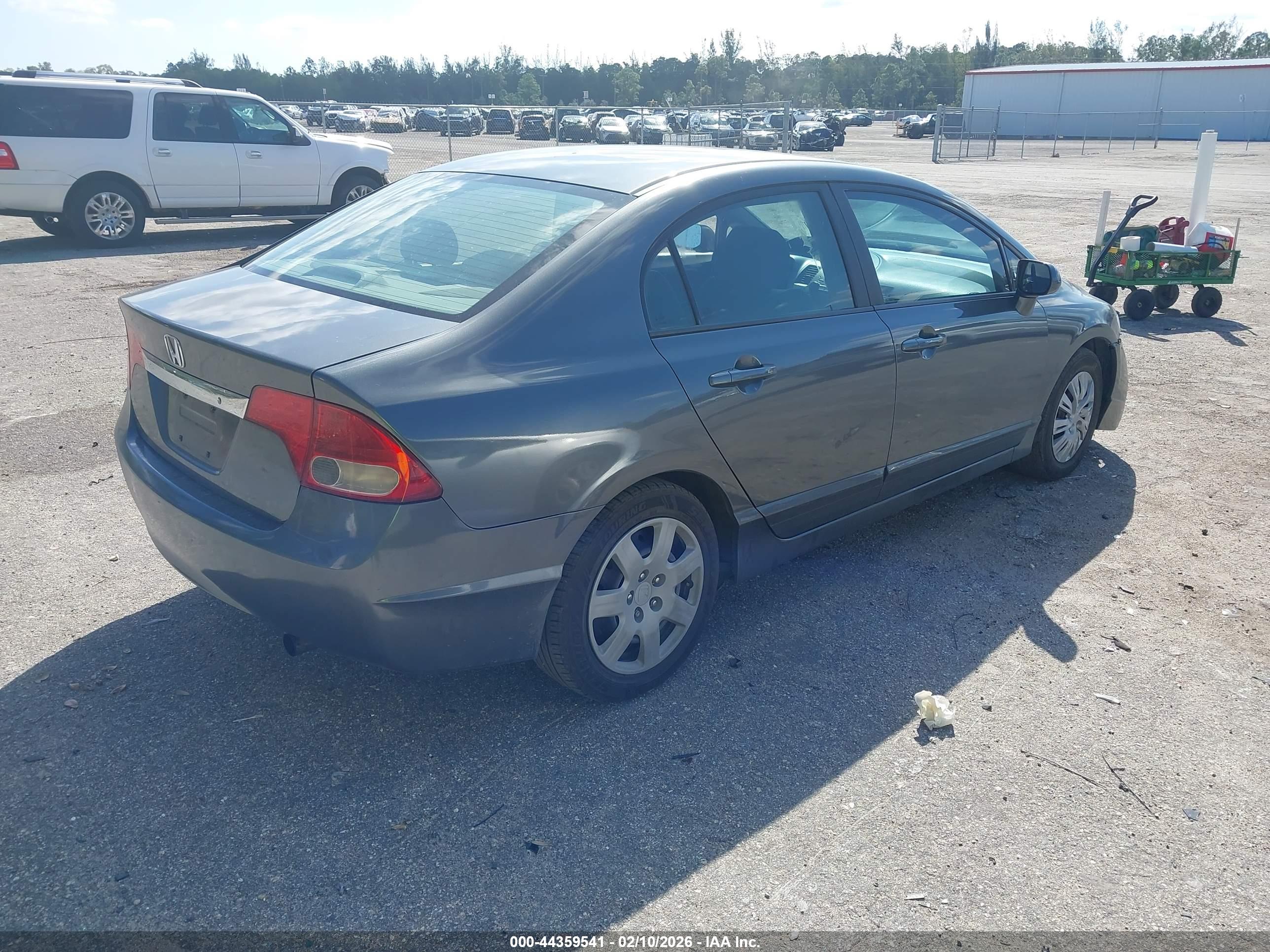 HONDA CIVIC image 4