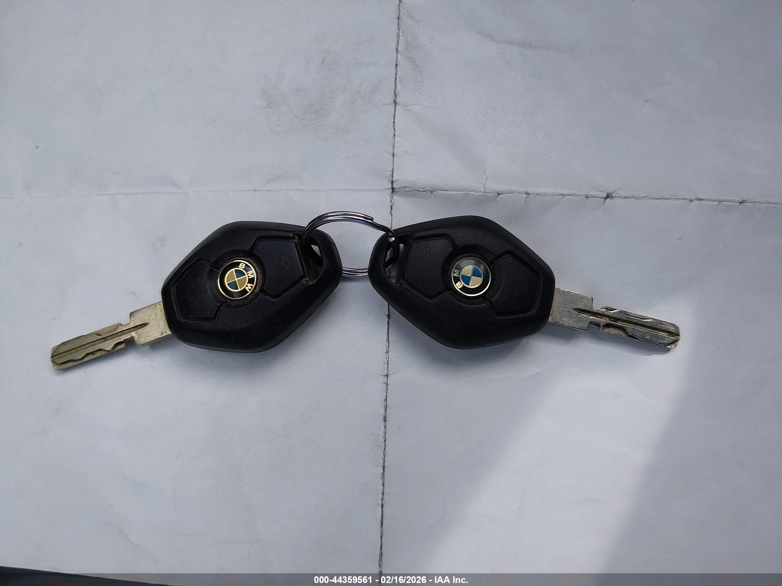 BMW 740IL image 11