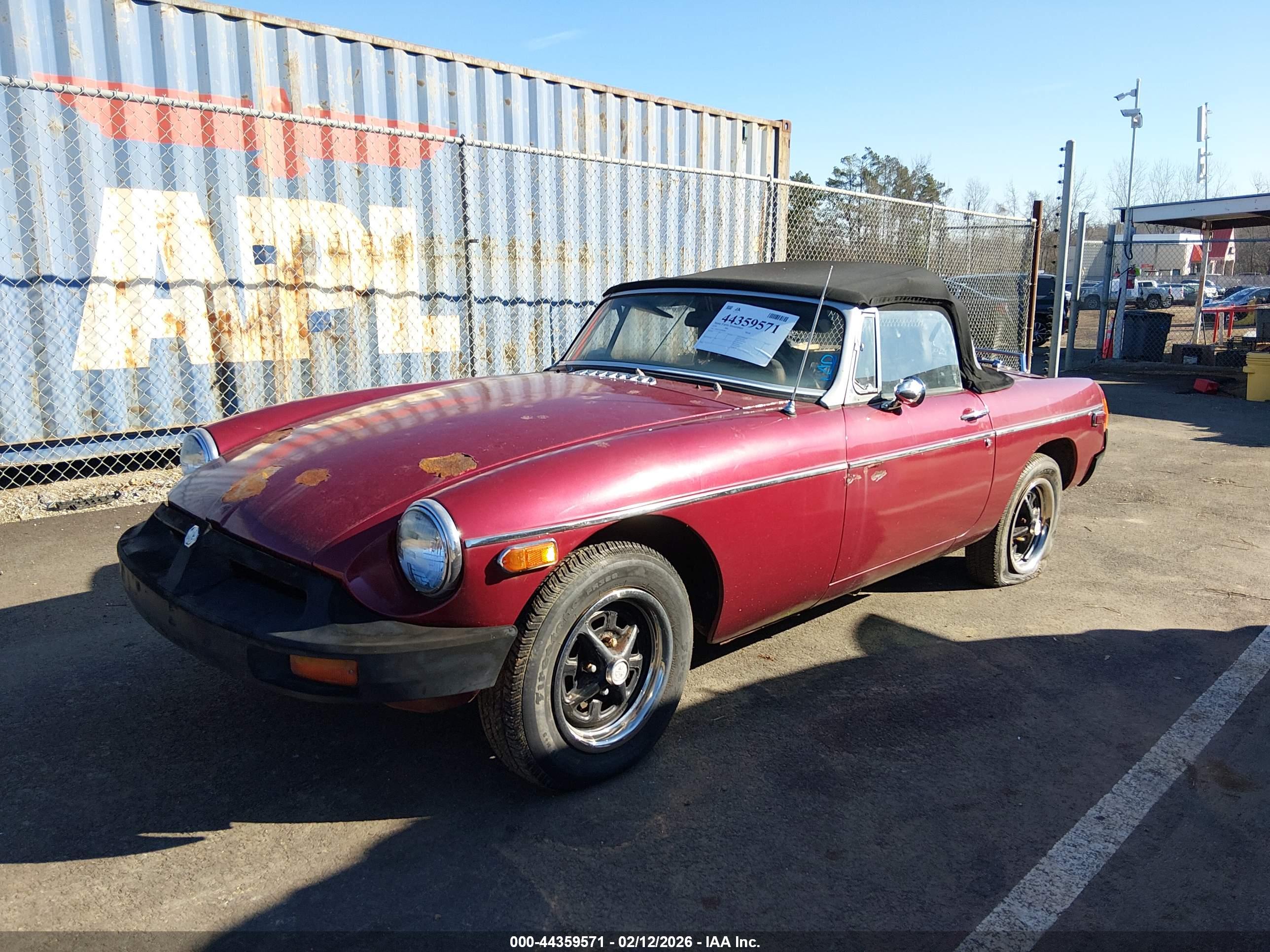 MG MGB image 2