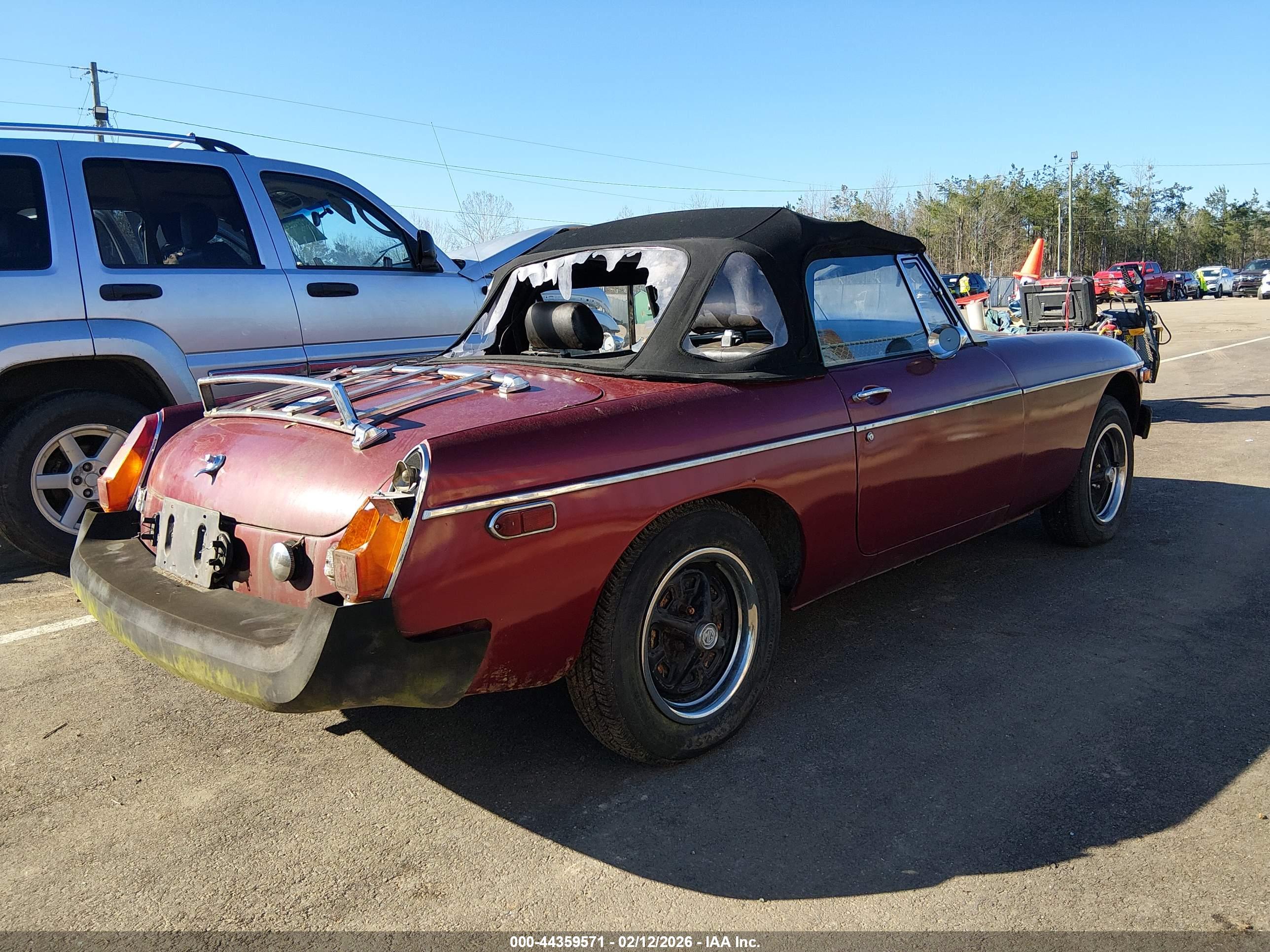 MG MGB image 4