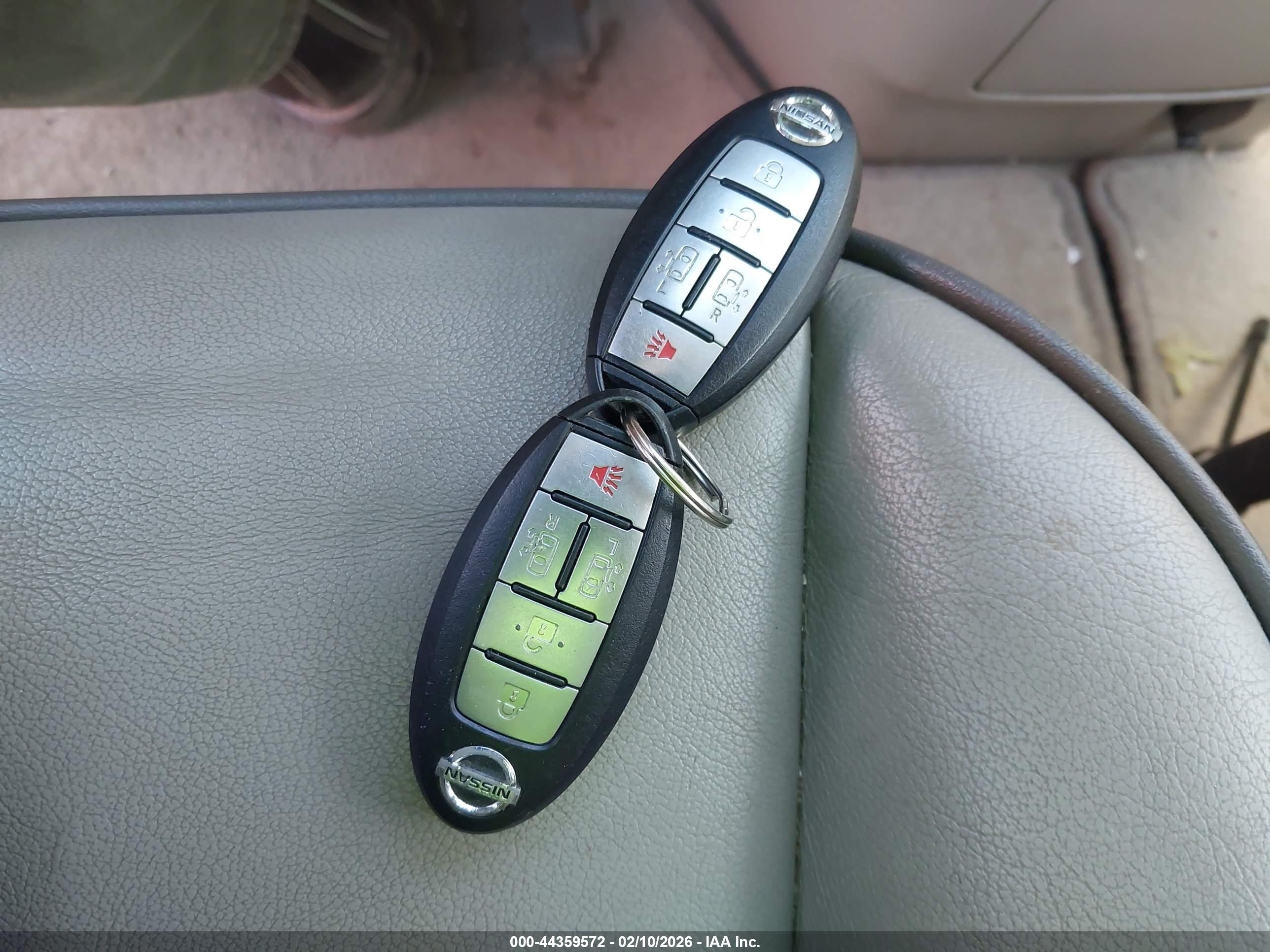 NISSAN QUEST image 11