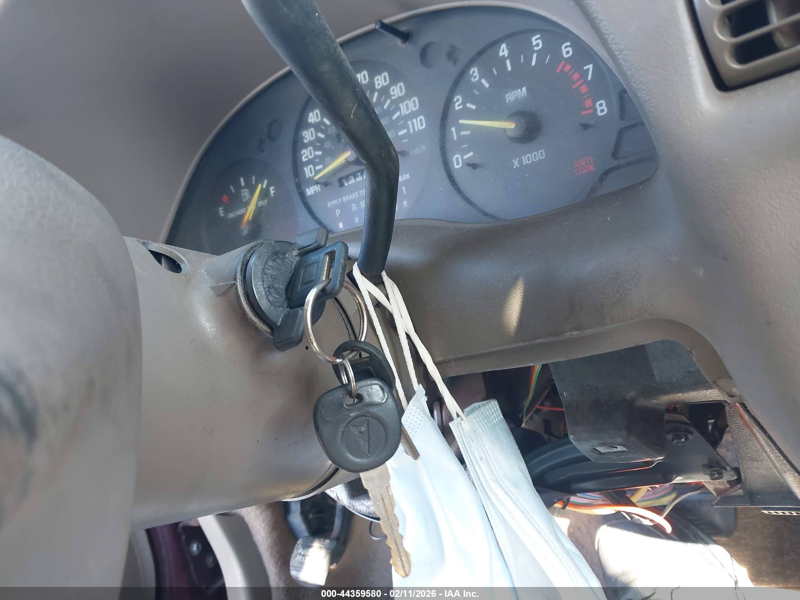CHEVROLET LUMINA image 11