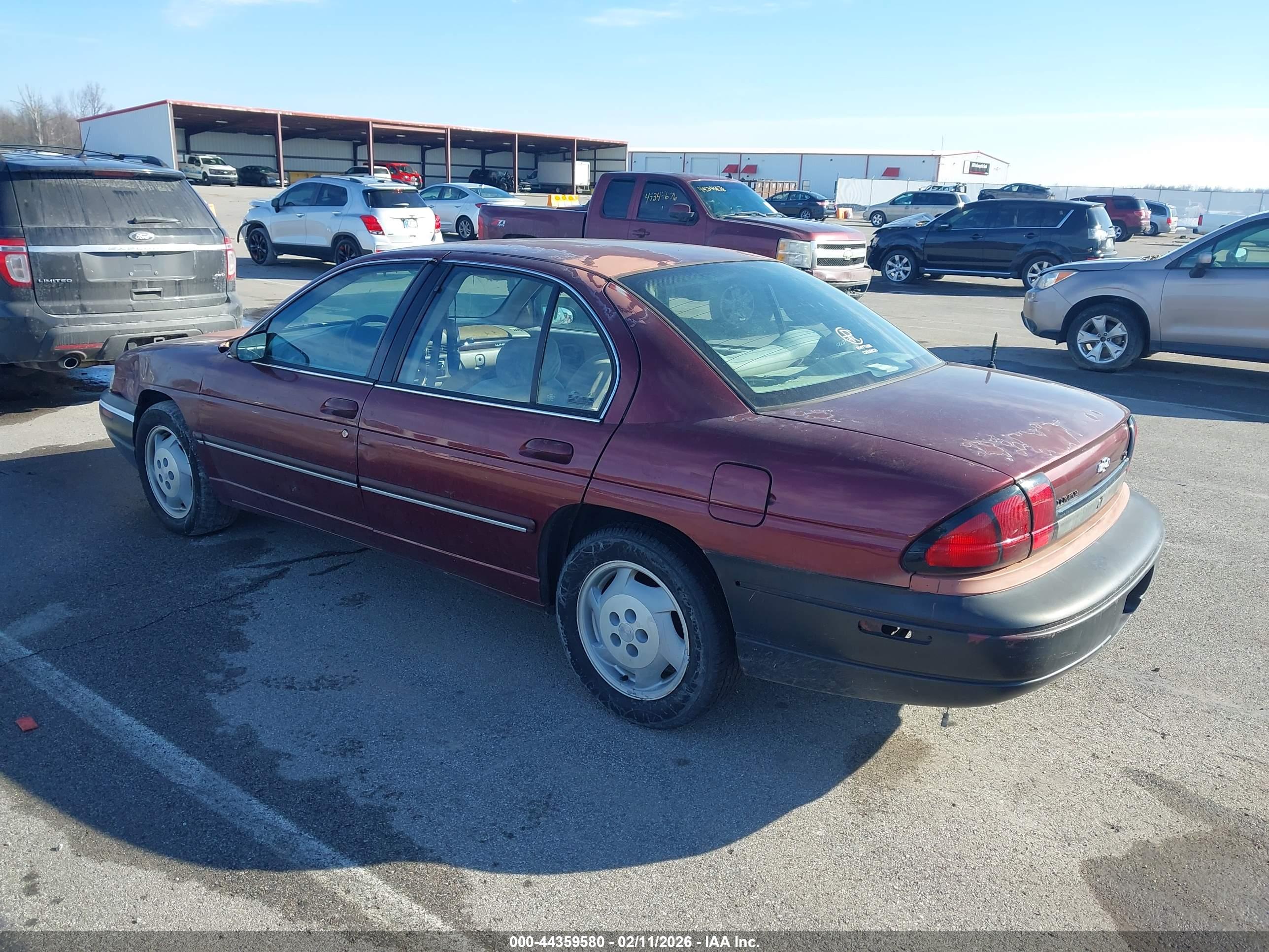 CHEVROLET LUMINA image 3